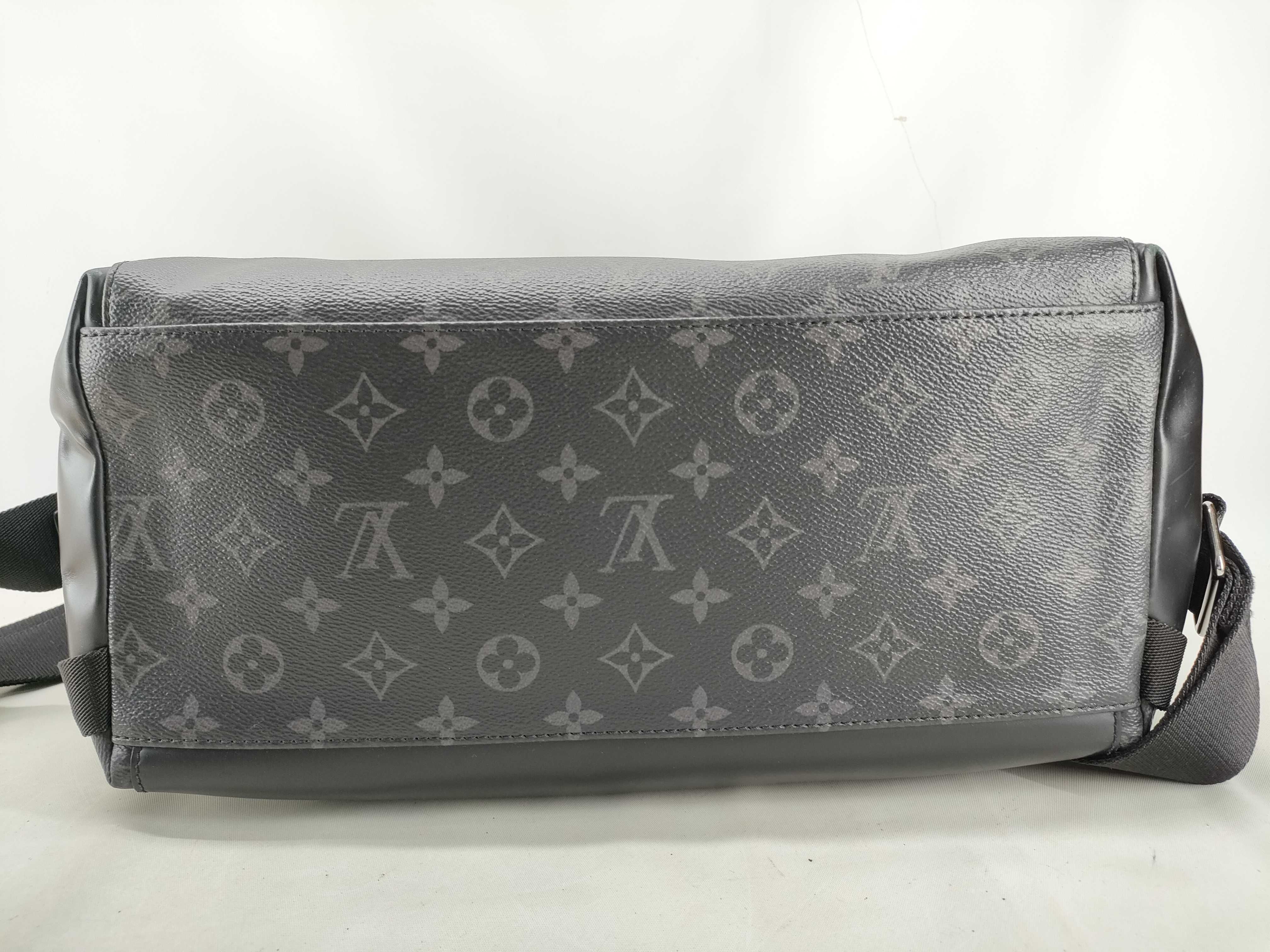LV Monogram Eclipse Messenger Voyage MM M40510 FO4146 Shoulder Bag — view 3