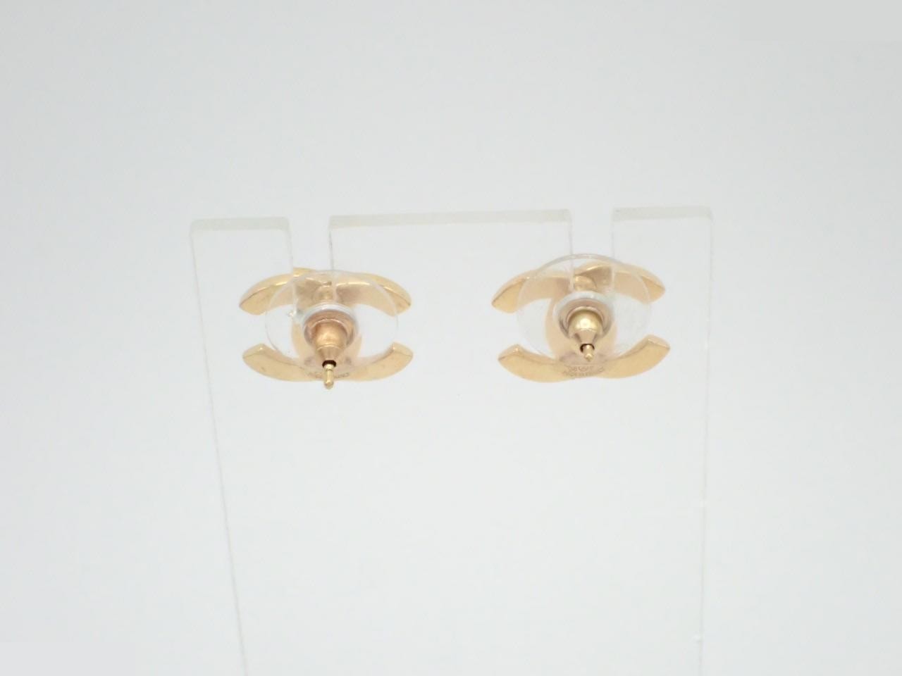 Piercings - 98P — view 2