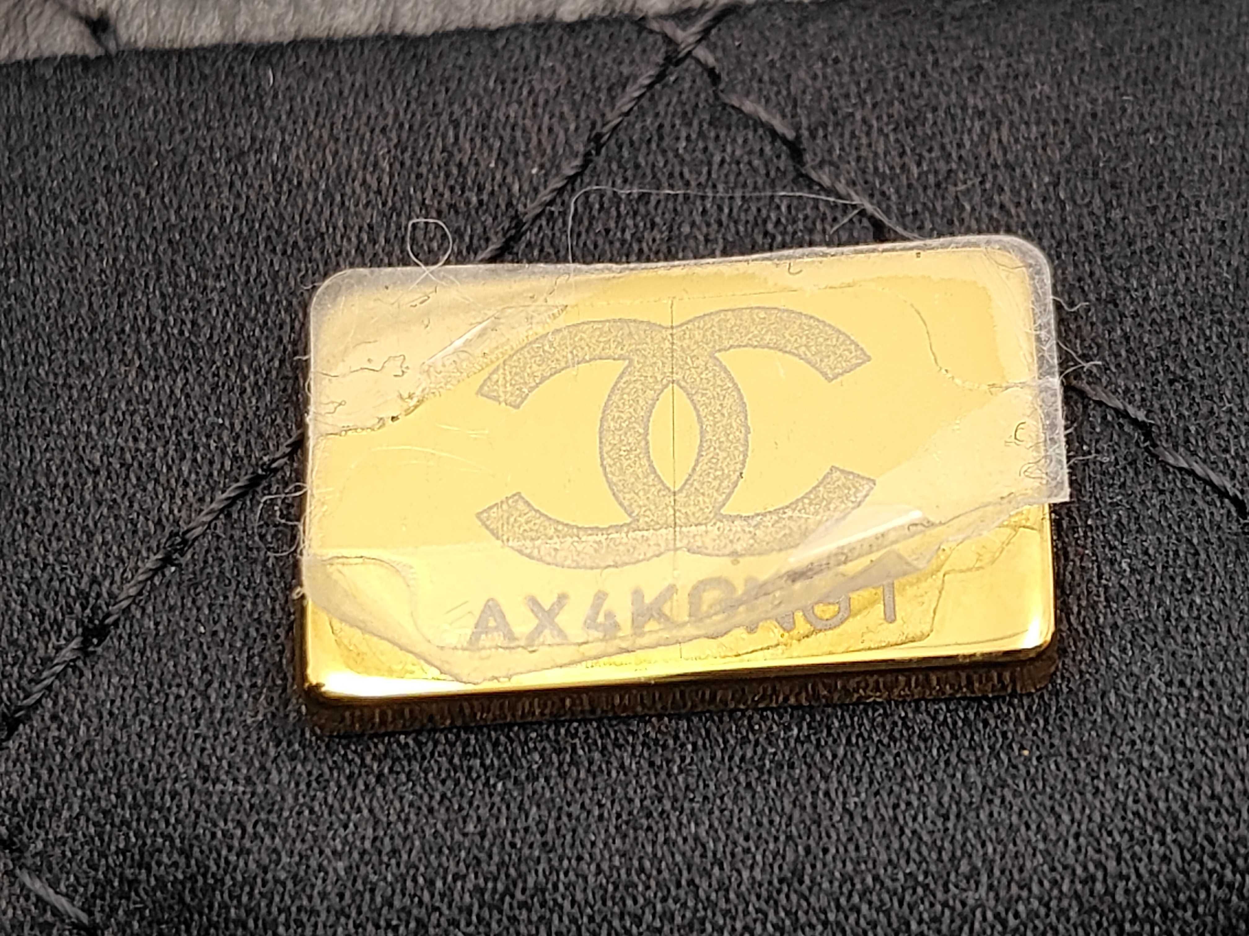 22 Mini Random Serial Number Calfskin Black Gold Bag — view 10