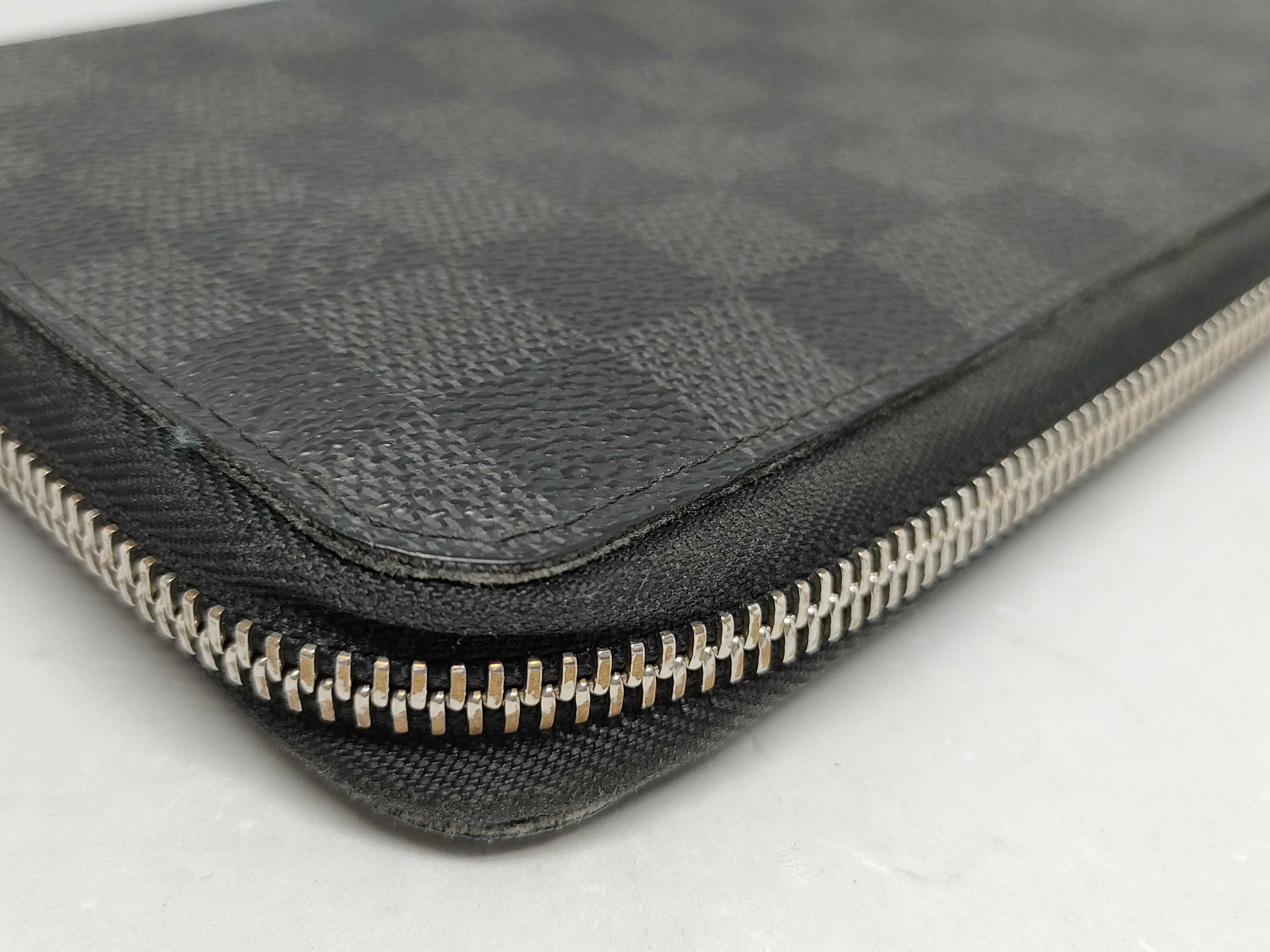 Damier Graphite N63077 Zippy Organizer Wallet — view 5