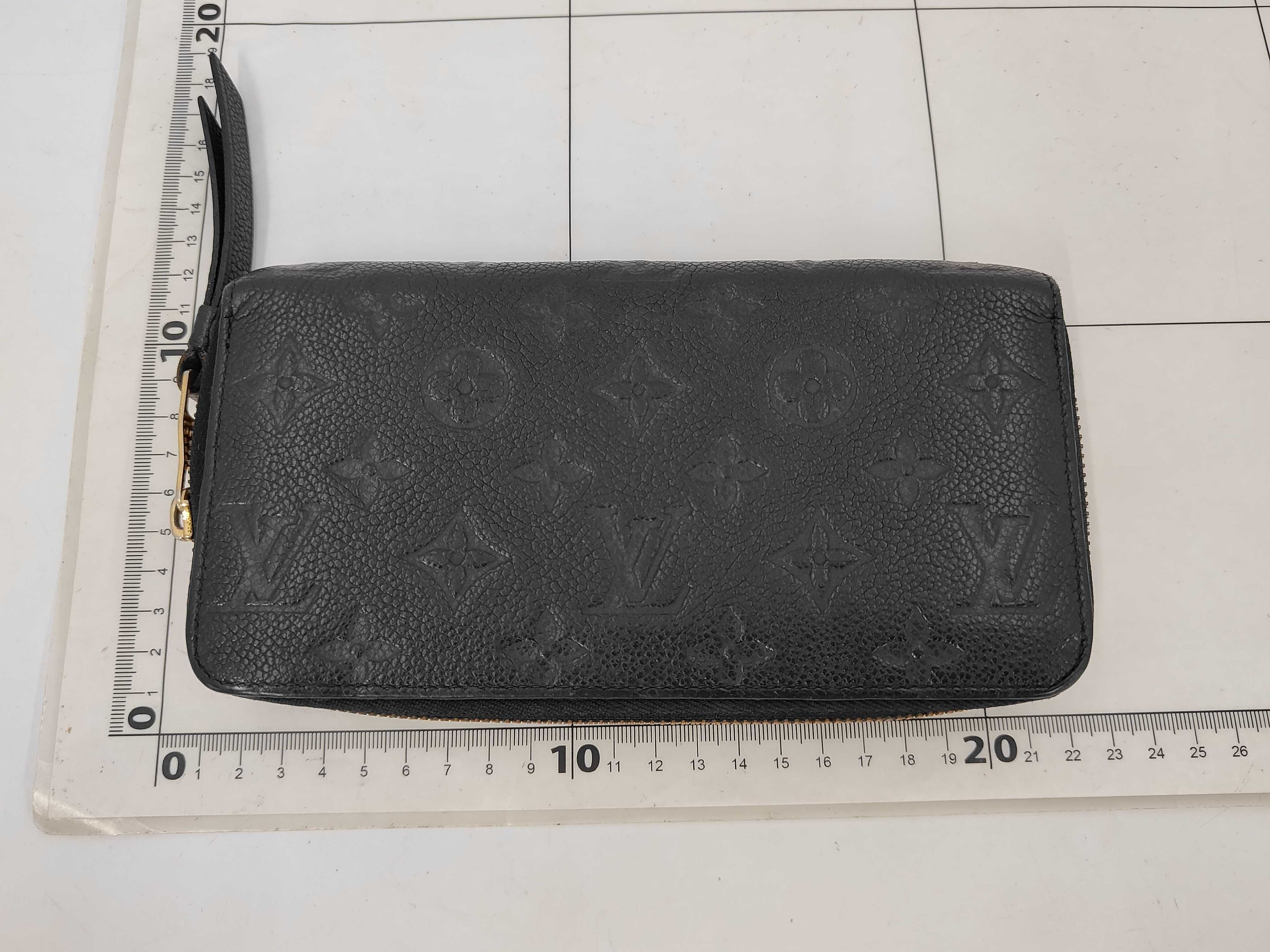 Monogram Empreinte Louis Vuitton Empreinte Zippy Wallet Noir SP1164 Wallet — view 2