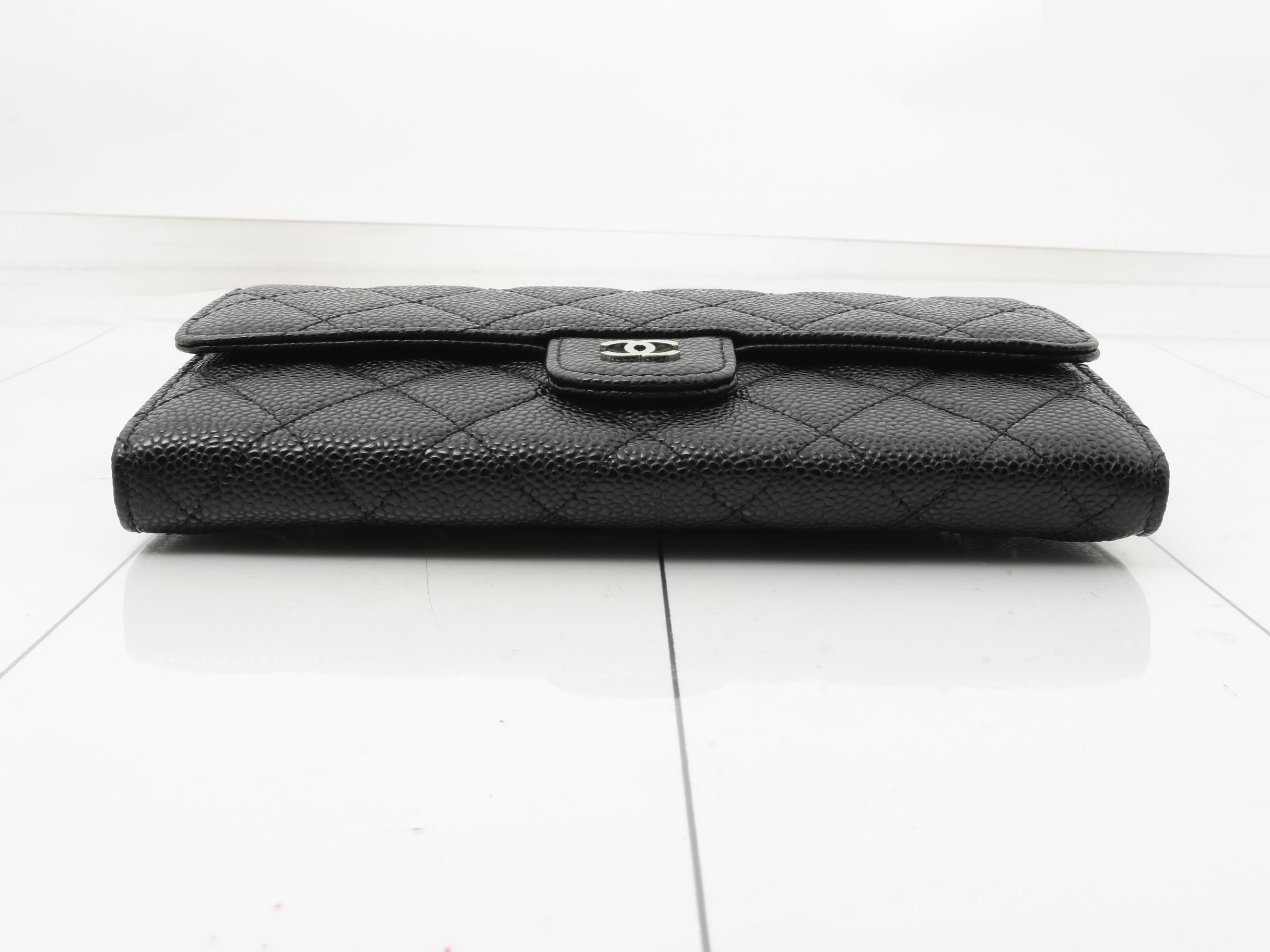 Caviar Skin — view 3