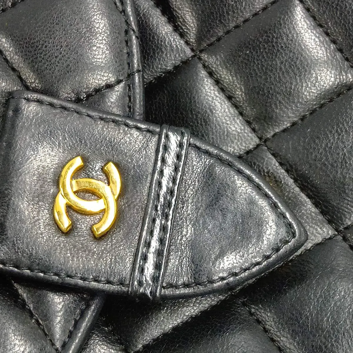 Matelassé Lambskin Chain Shoulder Bag, Push-Lock, Black with Gold Hardware, 0462210 (Serial Number 0) — view 9