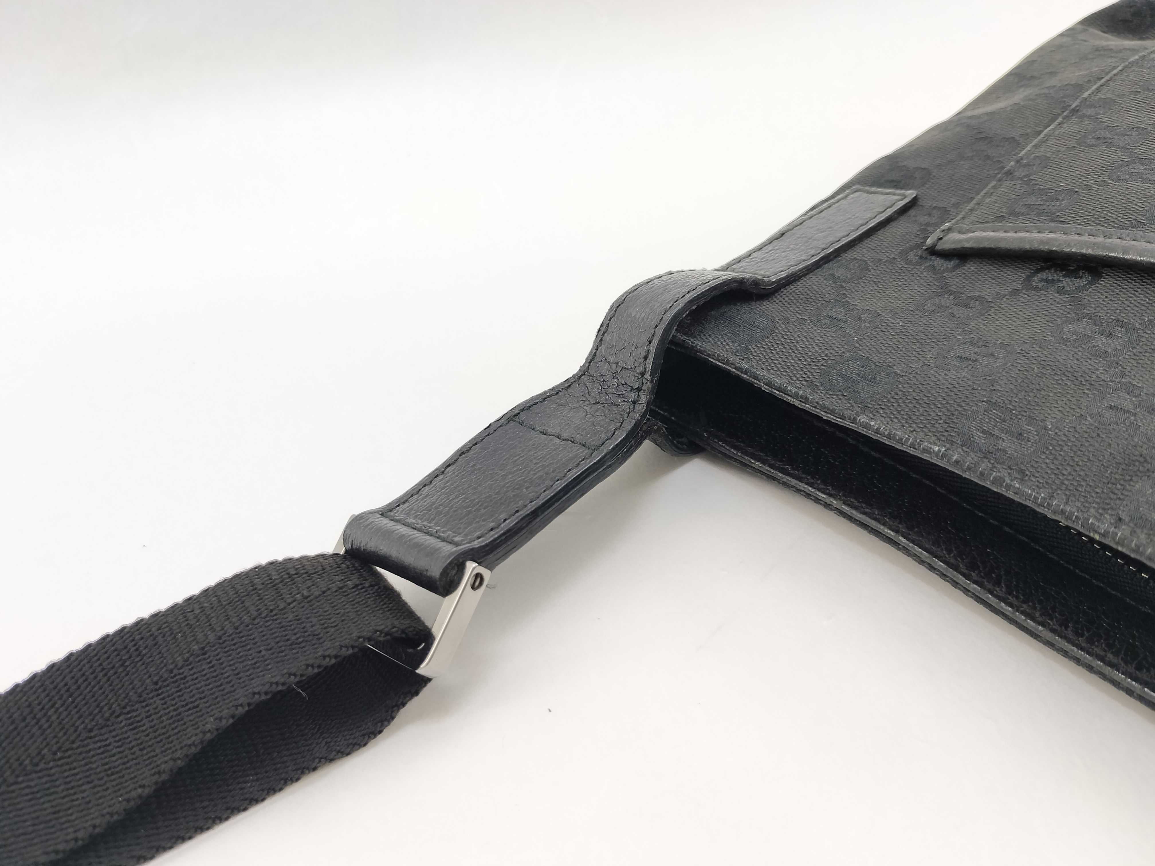 GG Canvas Shoulder Bag — view 6