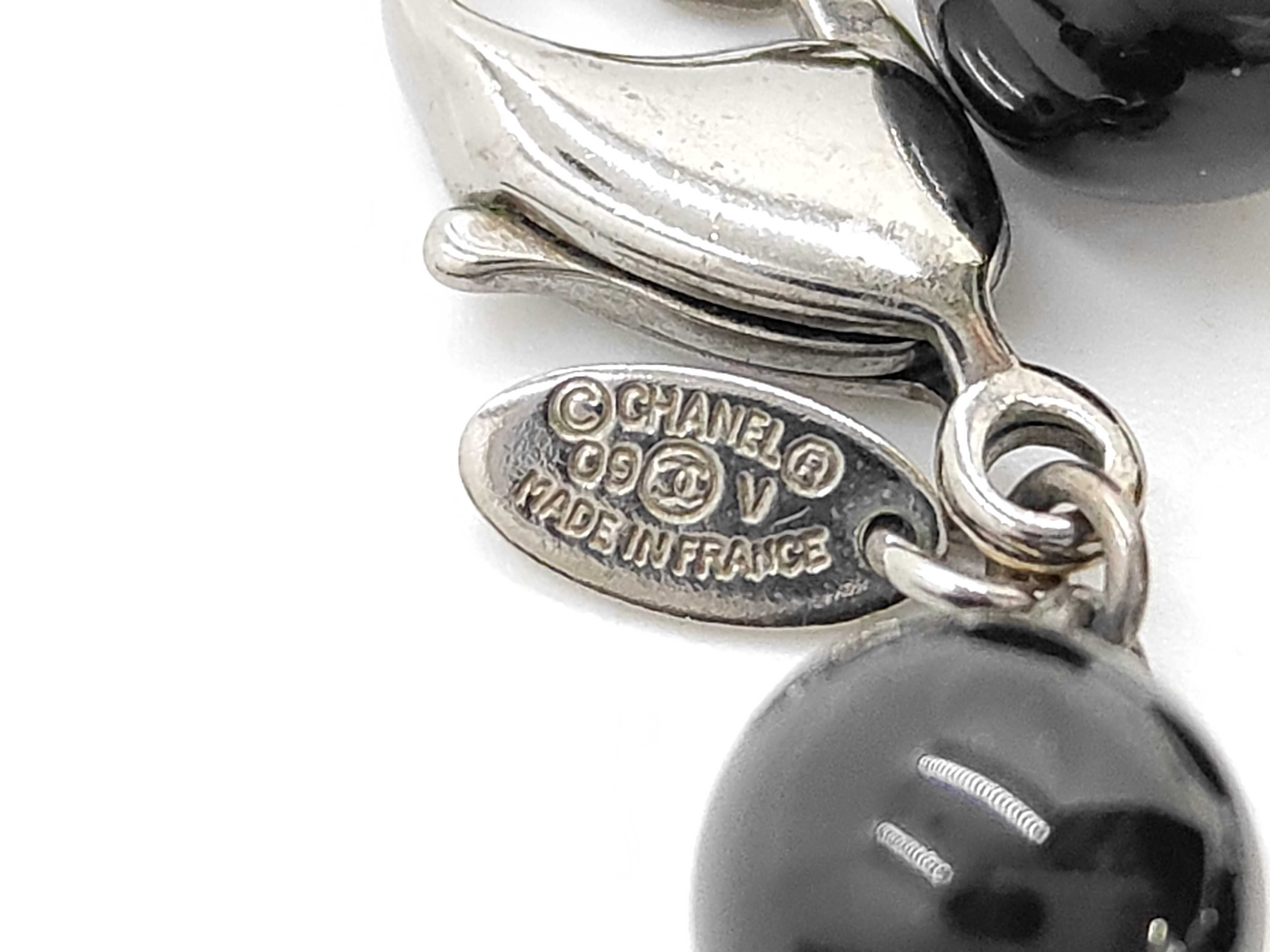 09V Necklace — view 5
