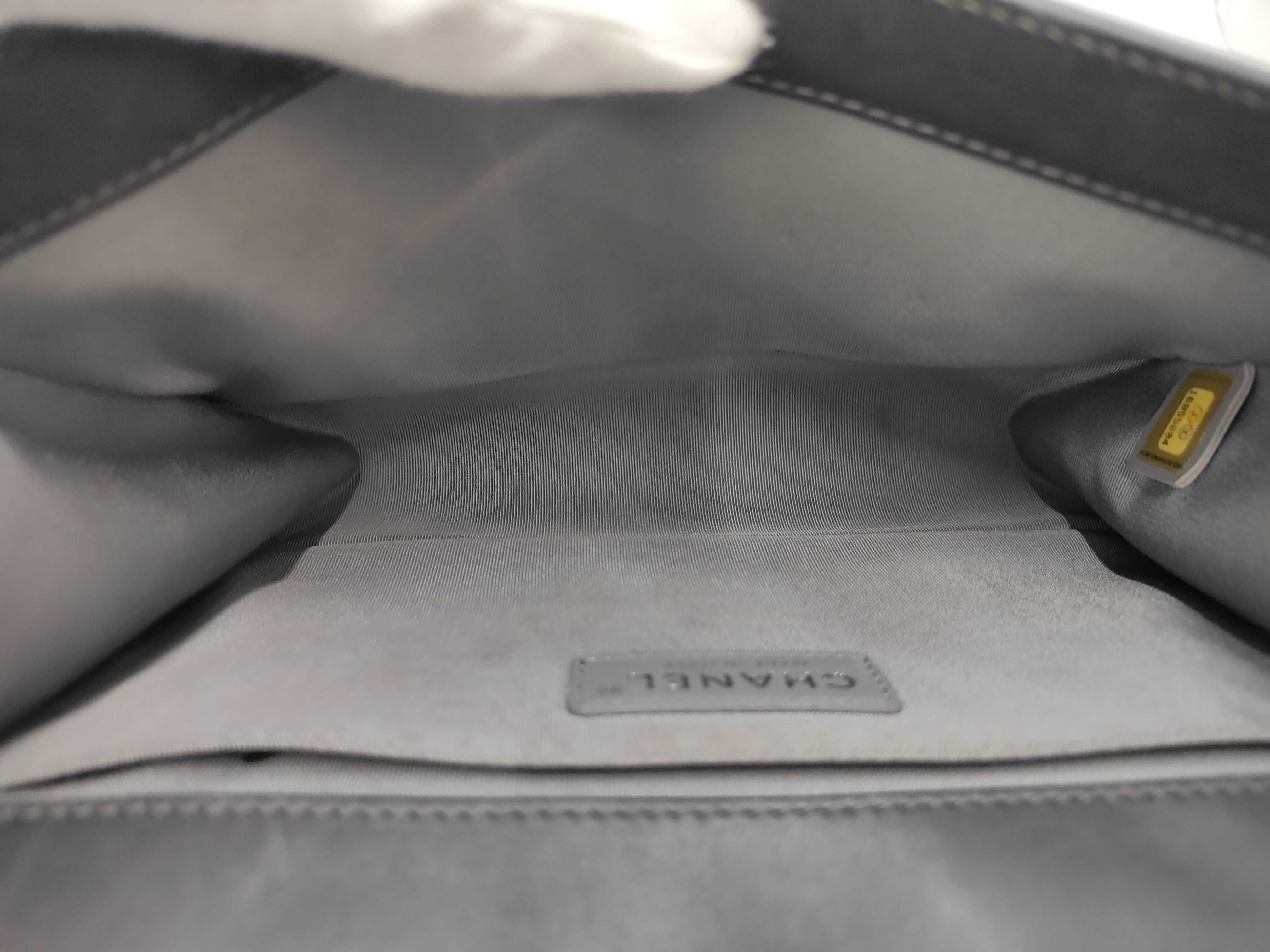 A67086 Boy Chanel/Matelassé Serial Number 16 Series Vintage Silver Hardware Shoulder Bag — view 9