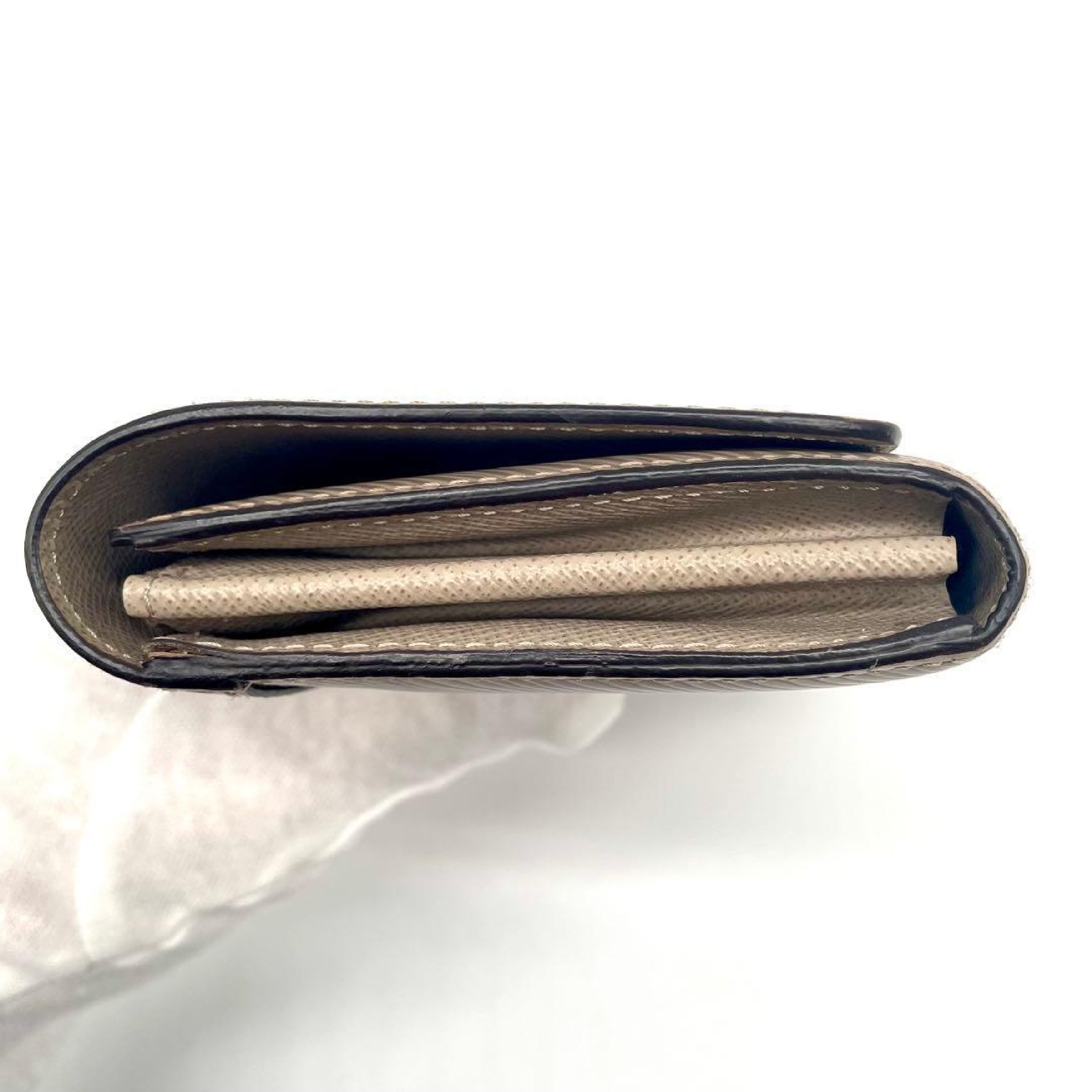 LV Twist Epi Long Wallet Beige M67510 Wallet — view 5