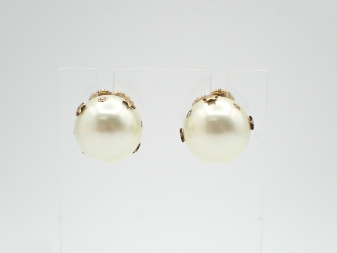 earrings — view 2