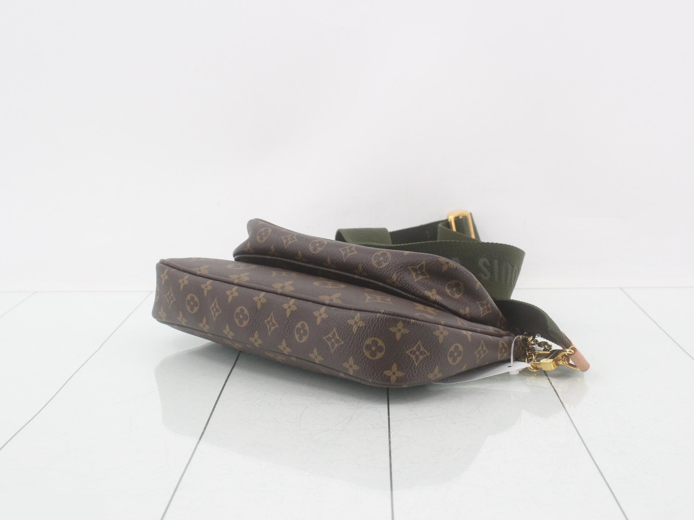 Monogram Multi Pochette Accessoires 2-Way Shoulder Bag — view 6
