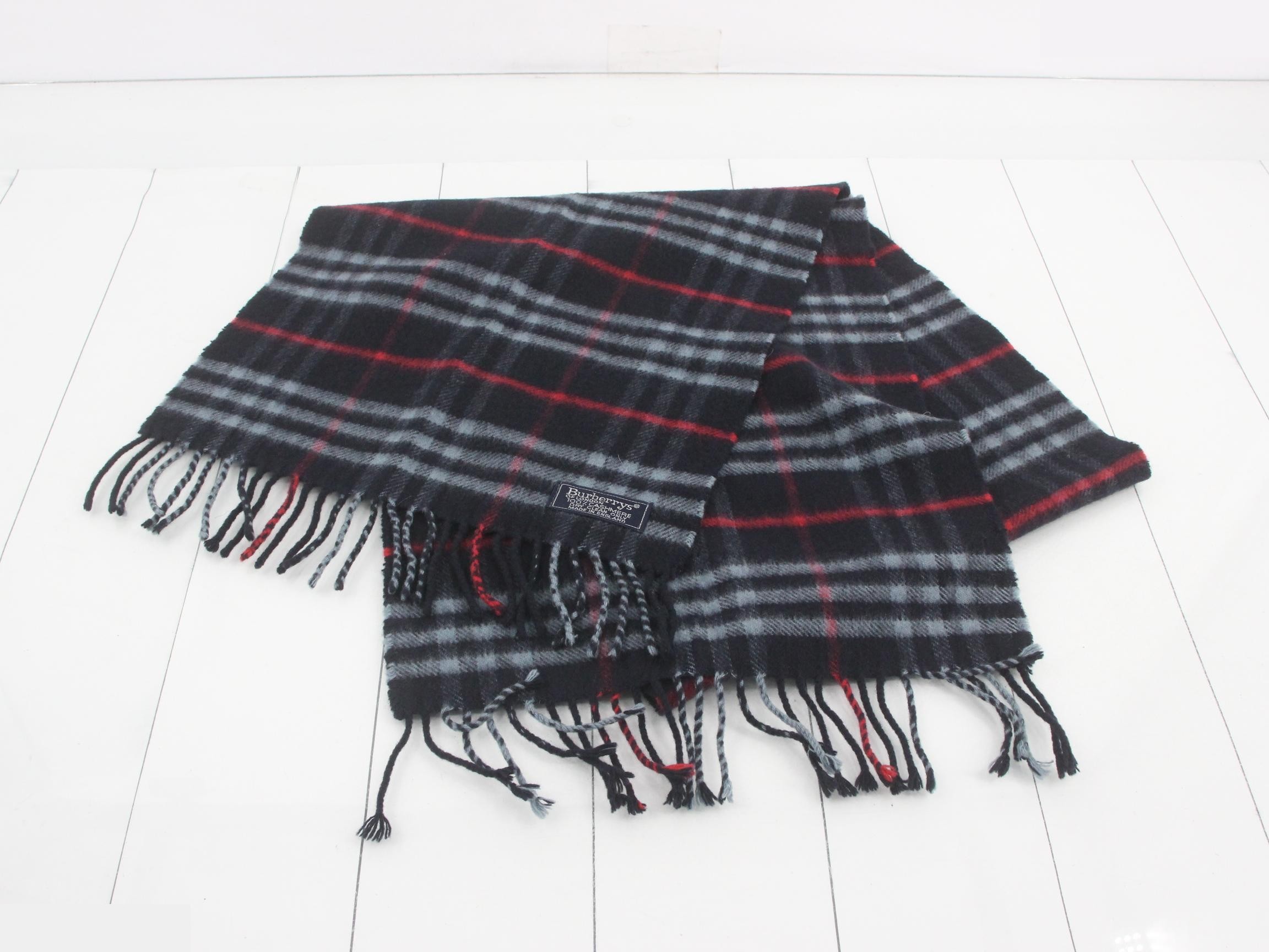 Cashmere scarf, navy — view 2