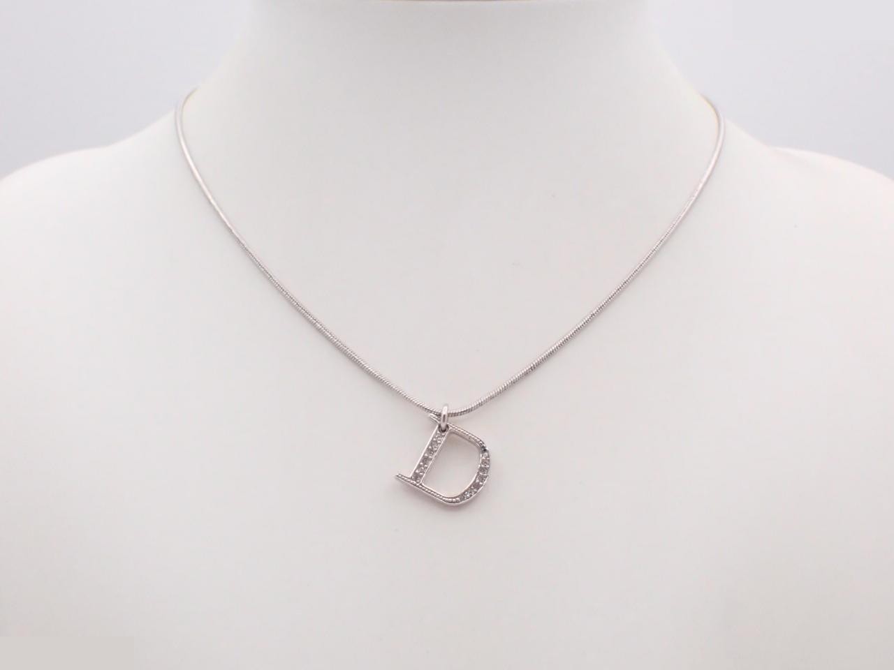 Other lines: Precious metal necklaces and pendants, chain approximately 42cm. — view 3