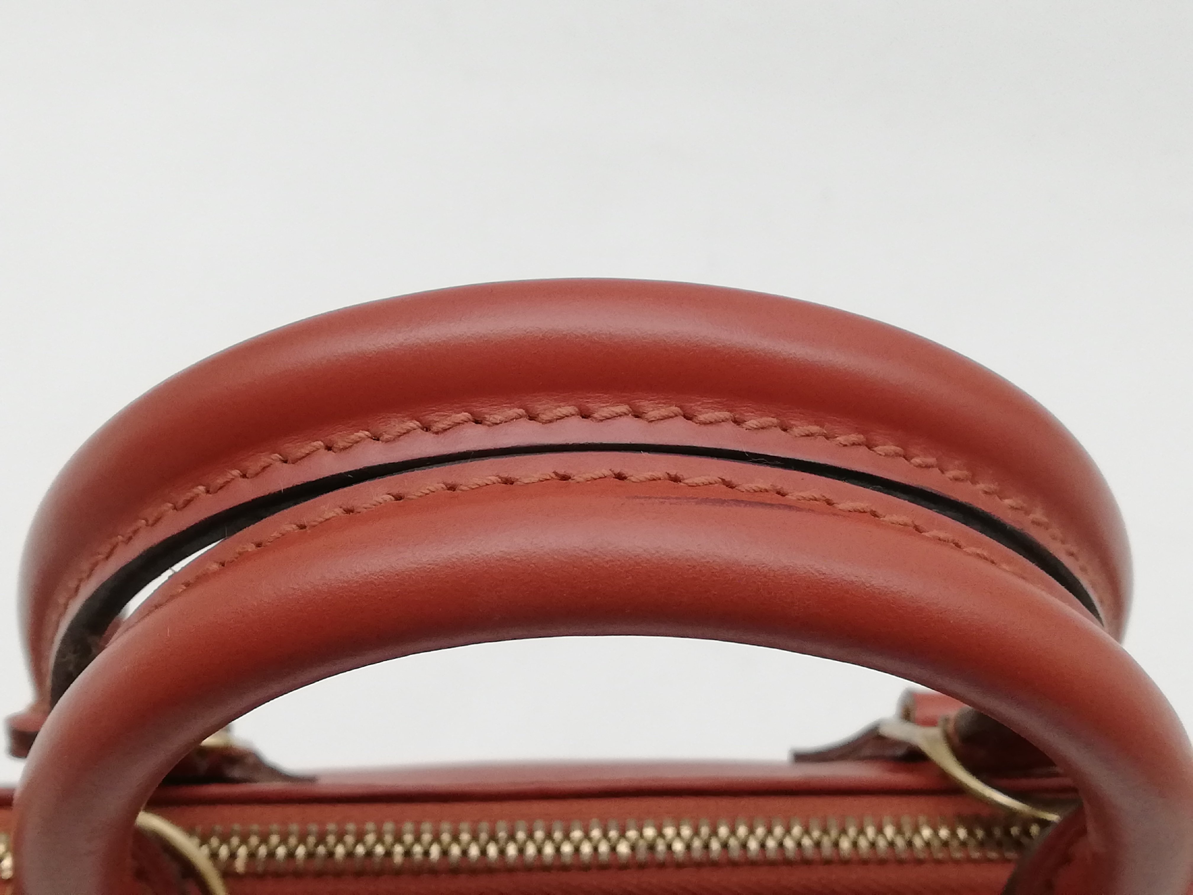 Epi Alma M52143 Handbag — view 11
