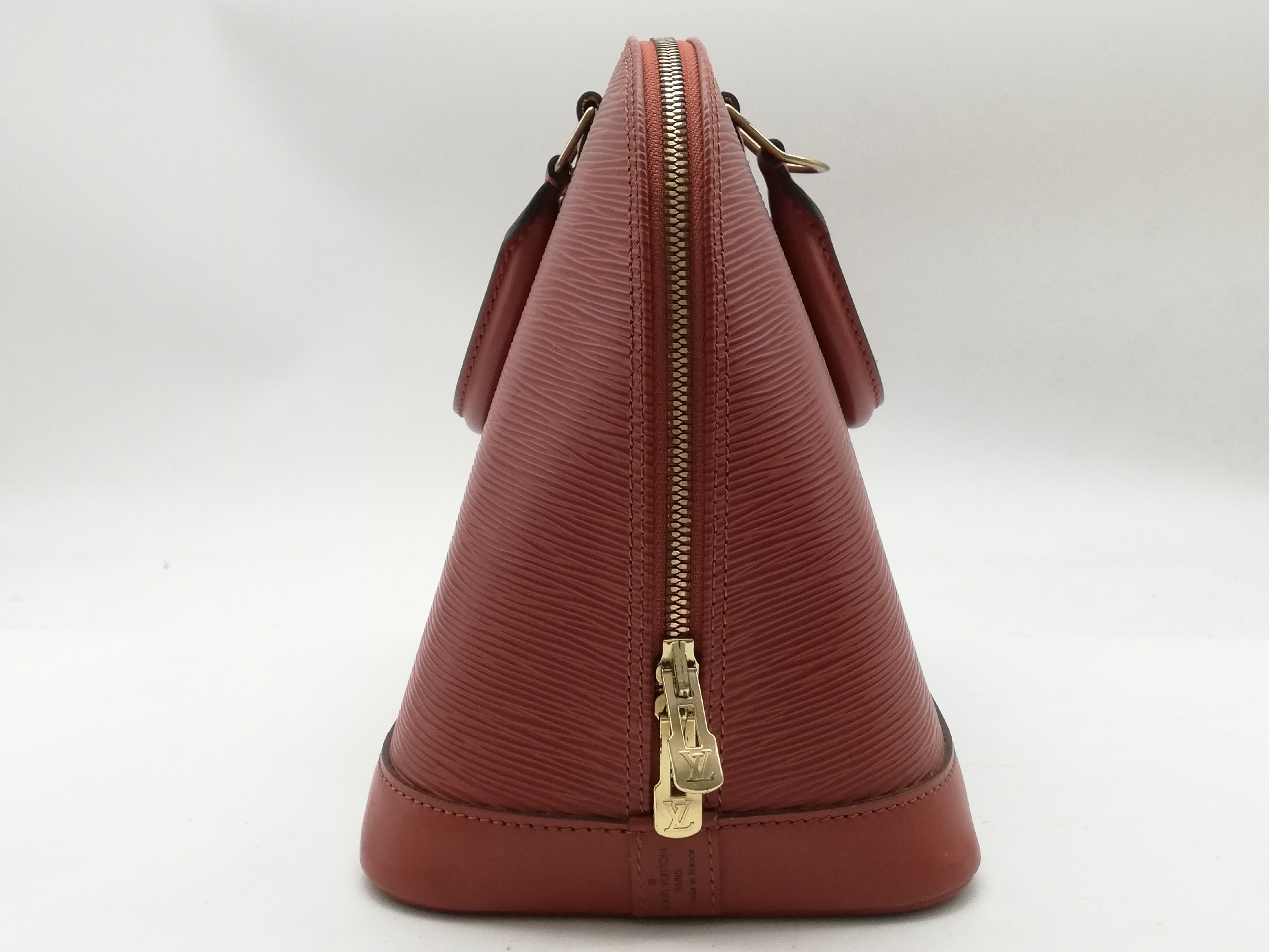 Epi Alma M52143 Handbag — view 3