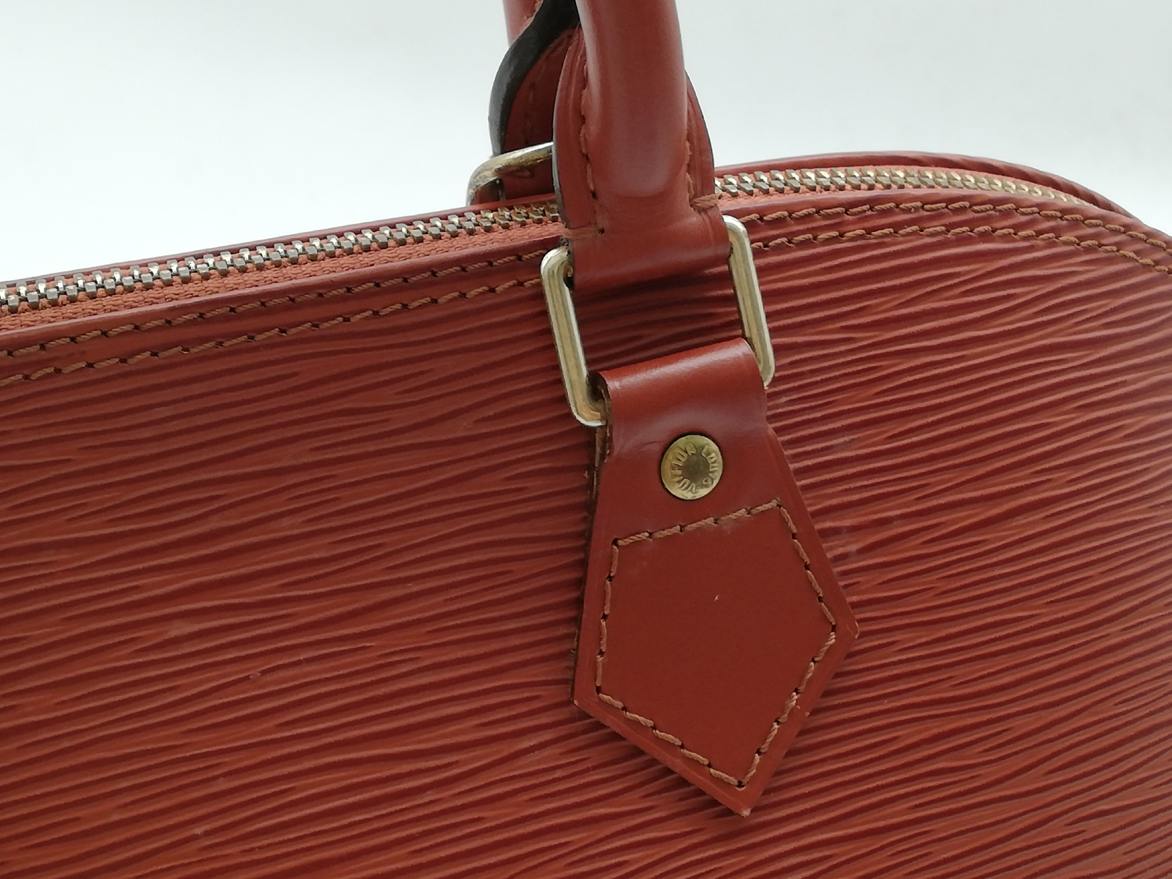 Epi Alma M52143 Handbag — view 7