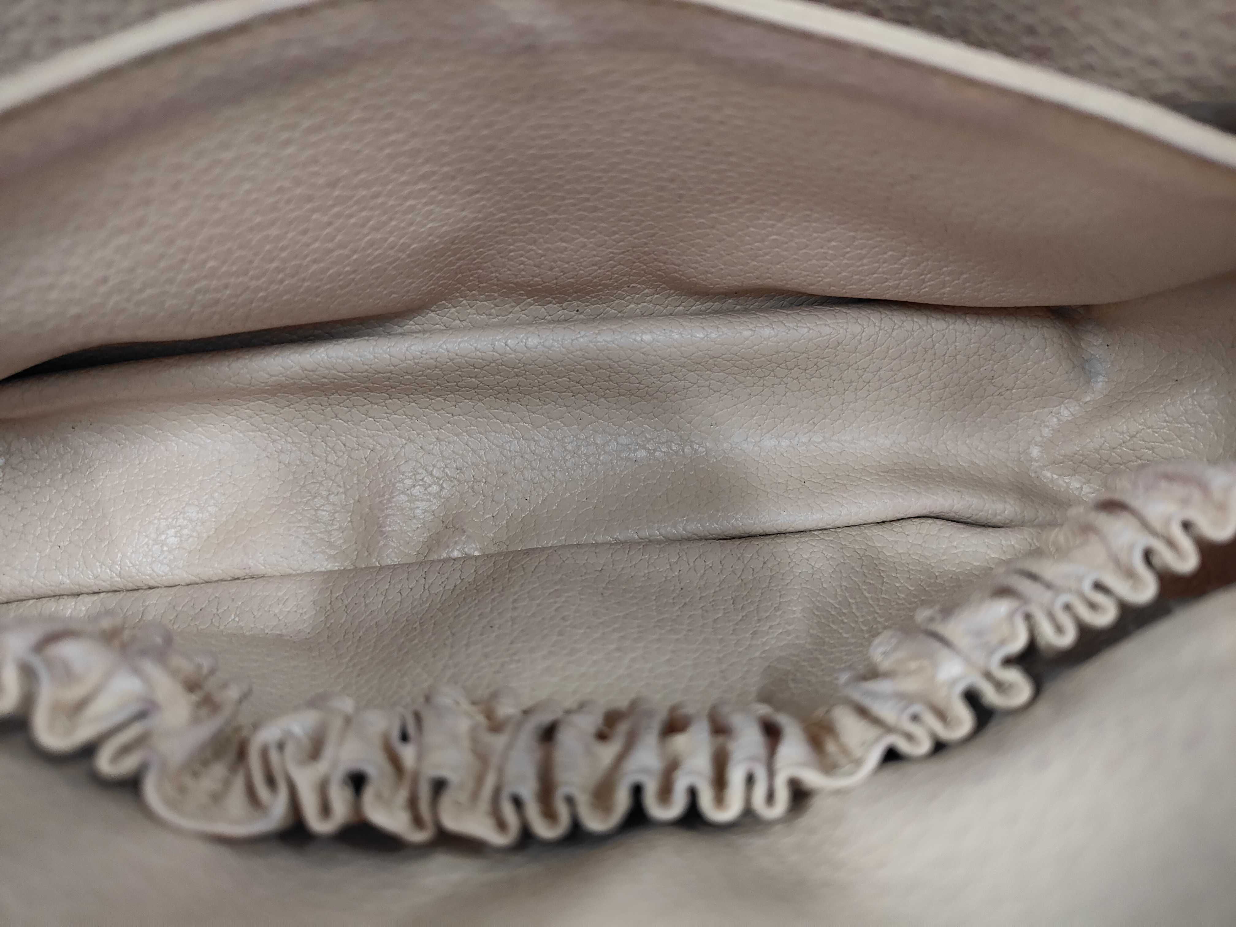 Monogram Tours Toilette 23 Monogram Pouch — view 7
