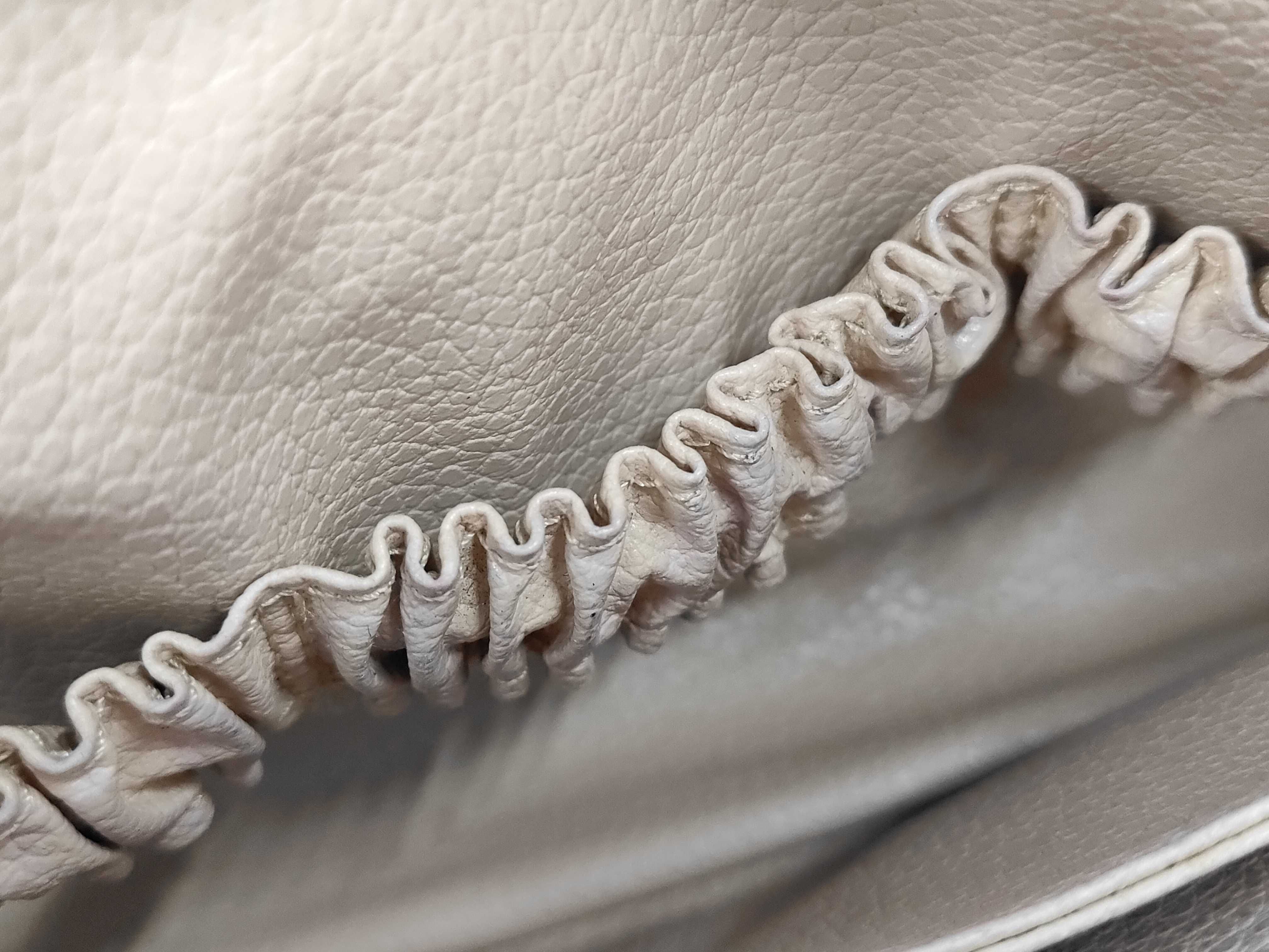 Monogram Tours Toilette 23 Monogram Pouch — view 9
