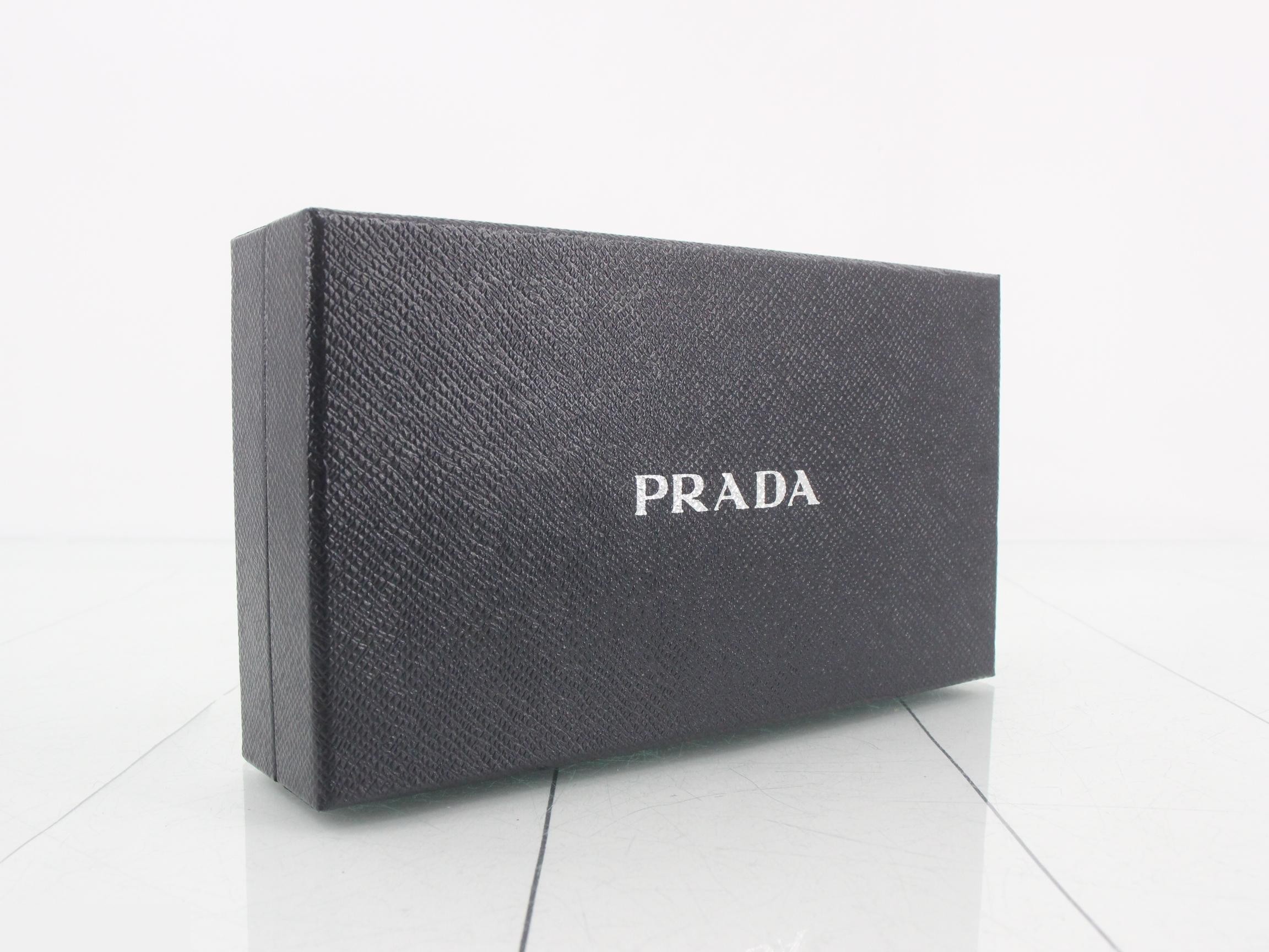 Long wallet, bi-fold, Saffiano leather, black x gray — view 5