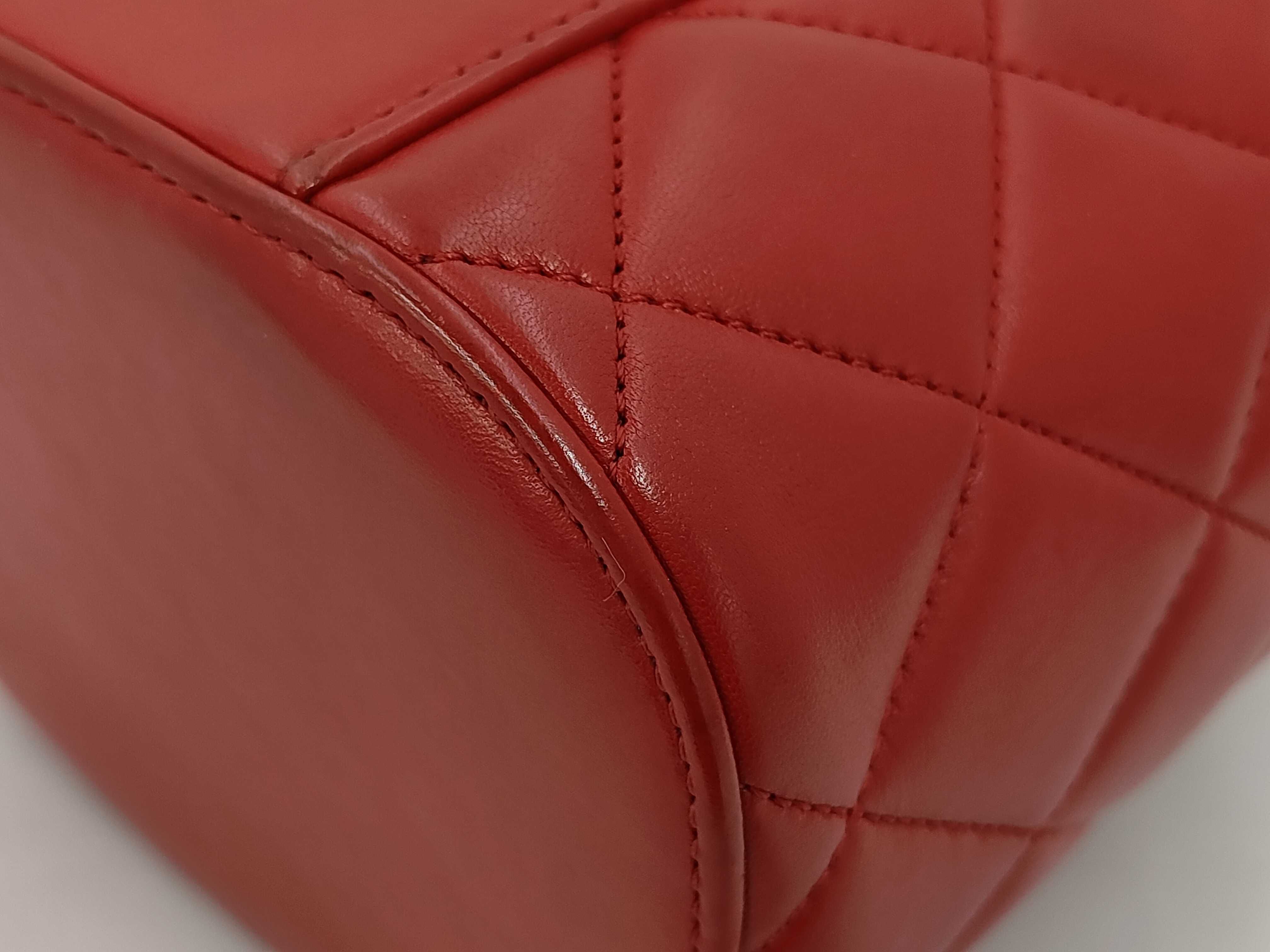 Matelassé Chain Lambskin Shoulder Bag — view 3