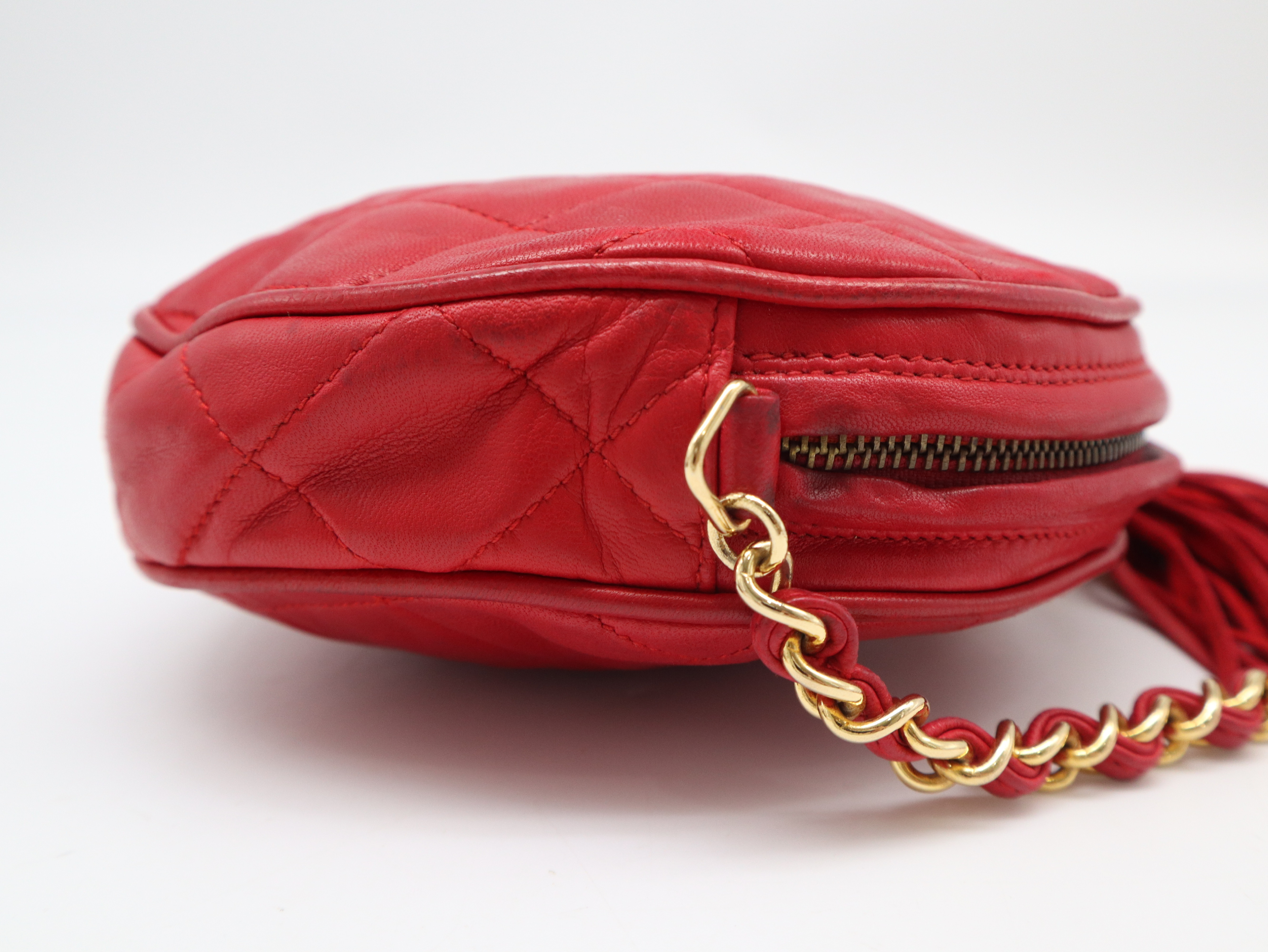 Lambskin Matelassé Shoulder Bag with Gold Hardware, Red, Seal 405569 — view 4