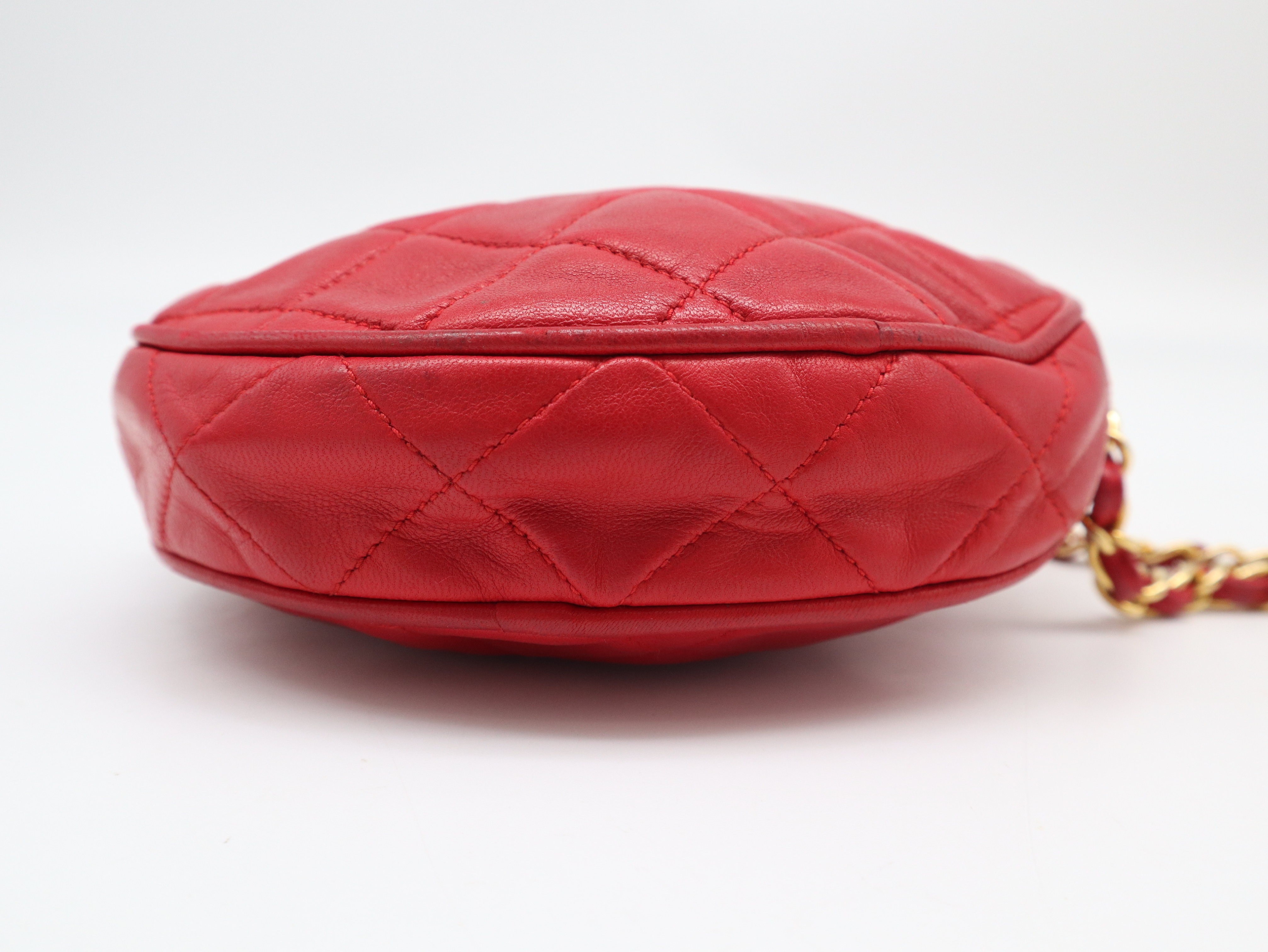 Lambskin Matelassé Shoulder Bag with Gold Hardware, Red, Seal 405569 — view 5