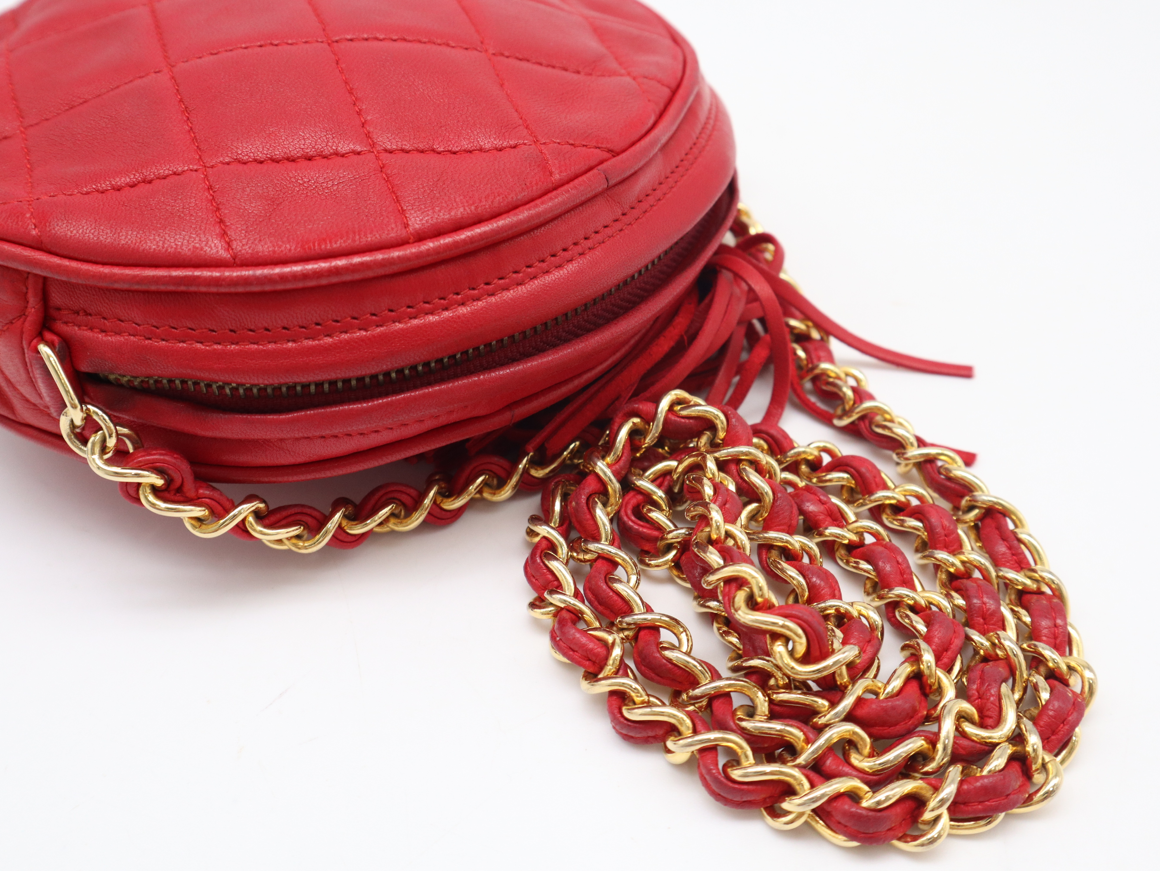 Lambskin Matelassé Shoulder Bag with Gold Hardware, Red, Seal 405569 — view 6