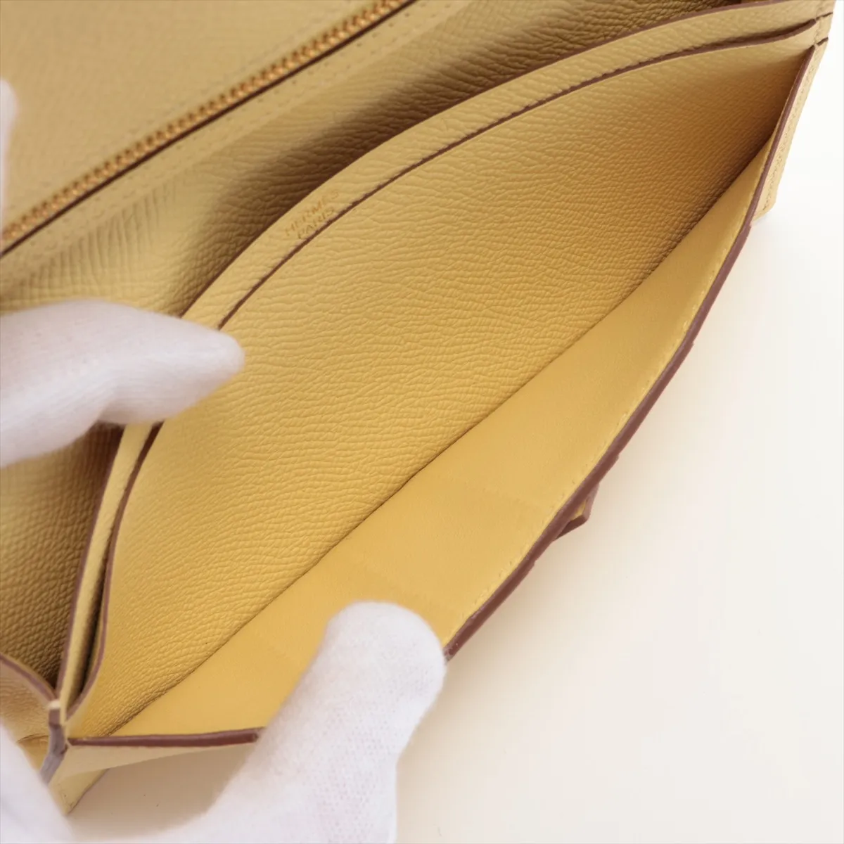 Bearn Soufflé Veau Epsom Long Wallet Jaune Poussin Gold Hardware R:2014 — view 6
