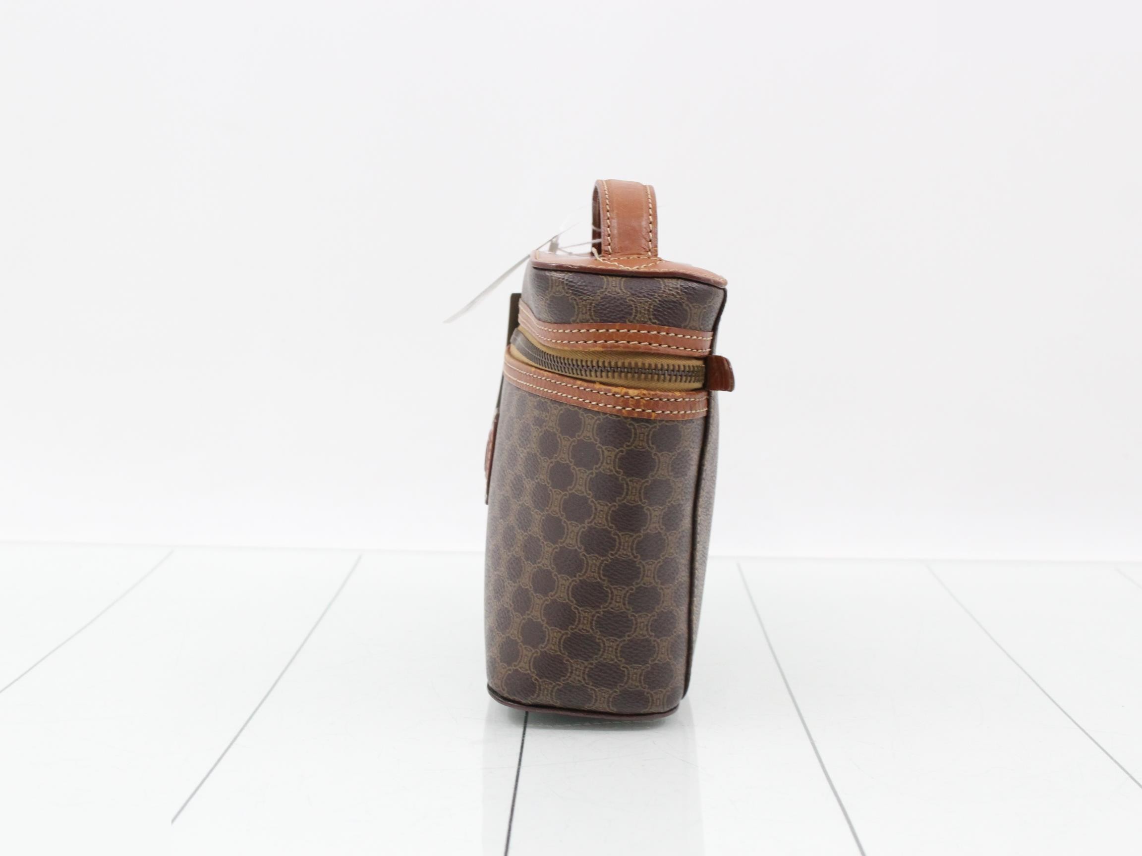 handbag — view 3