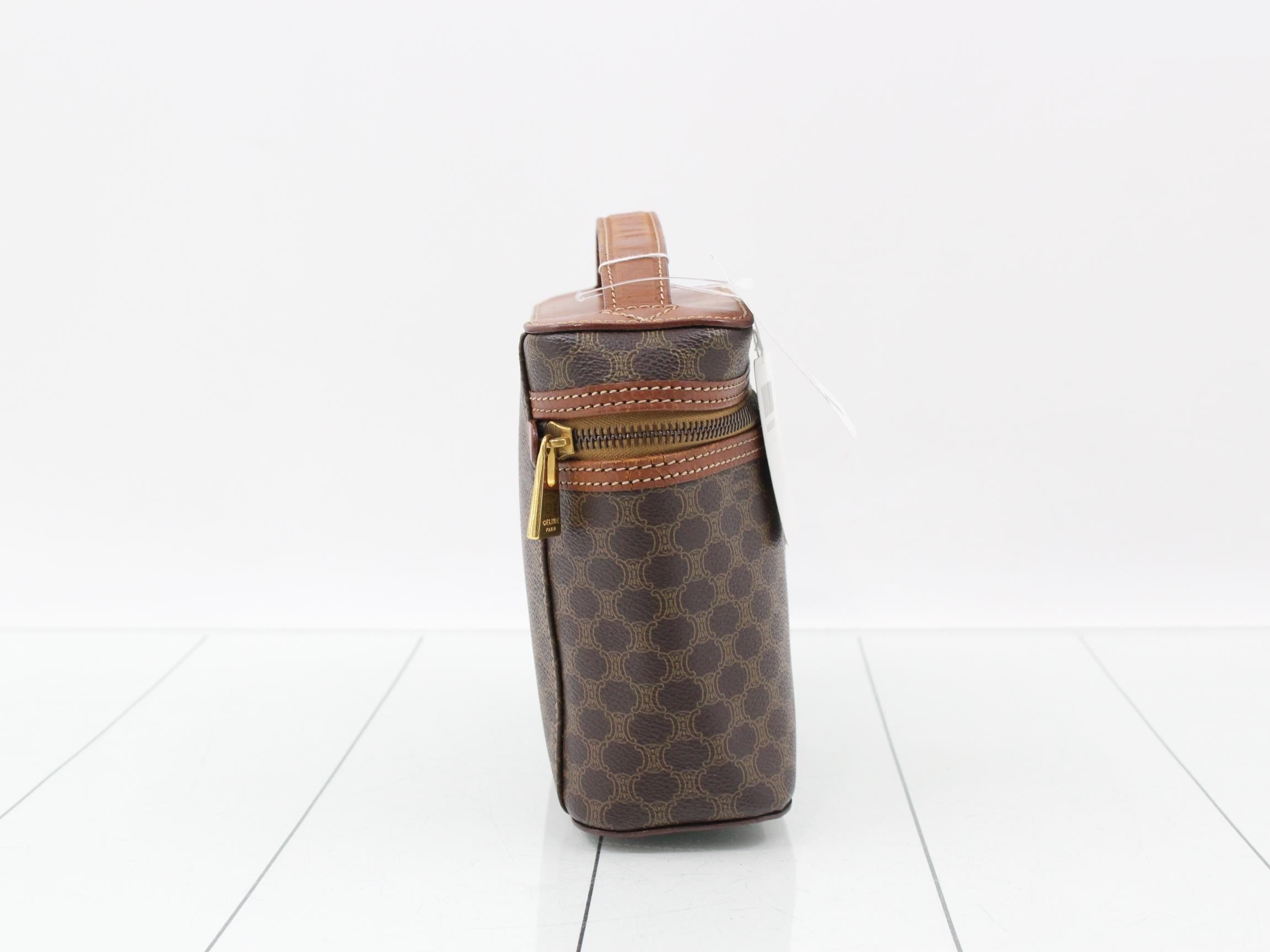 handbag — view 4