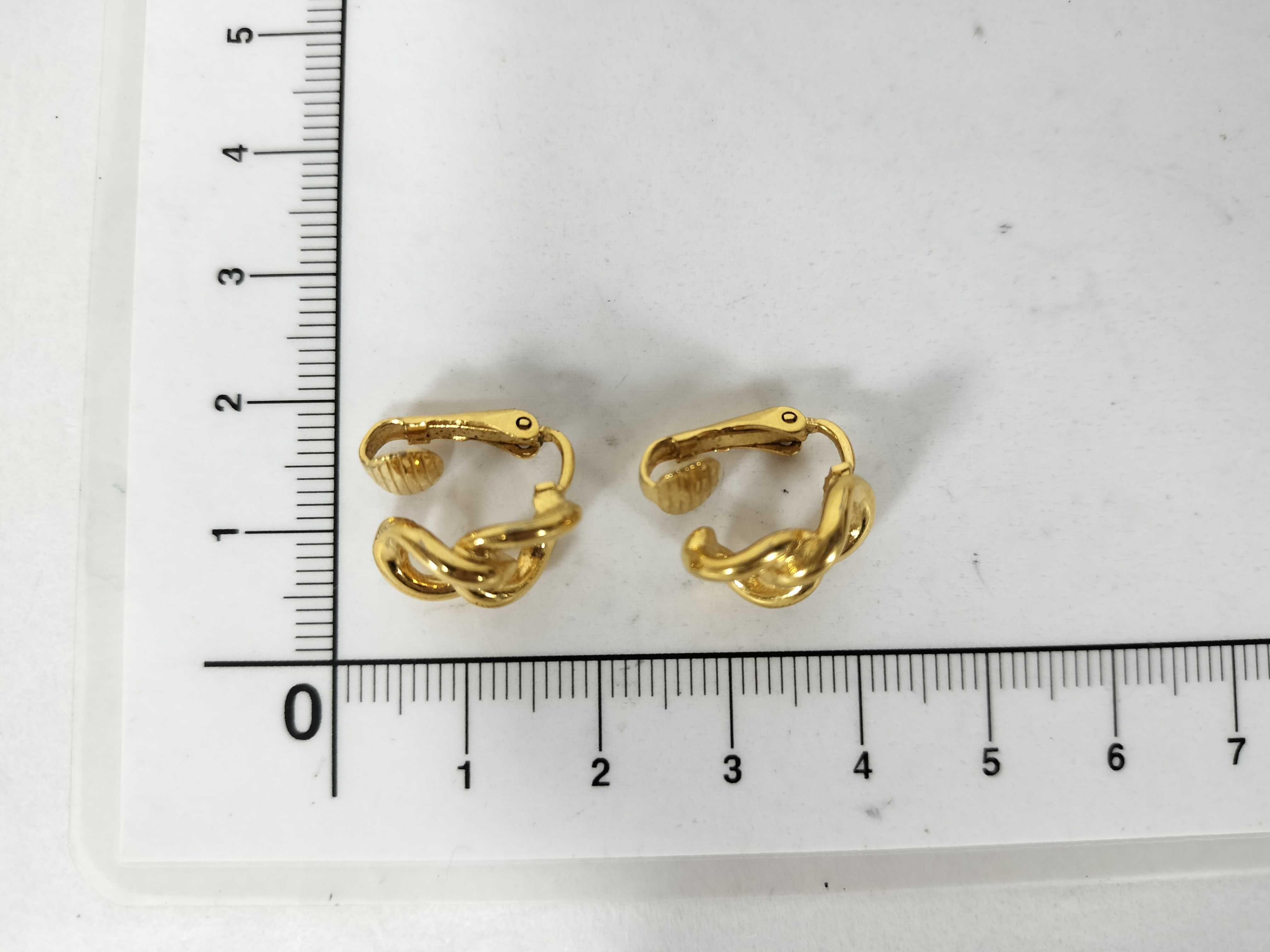earrings — view 6