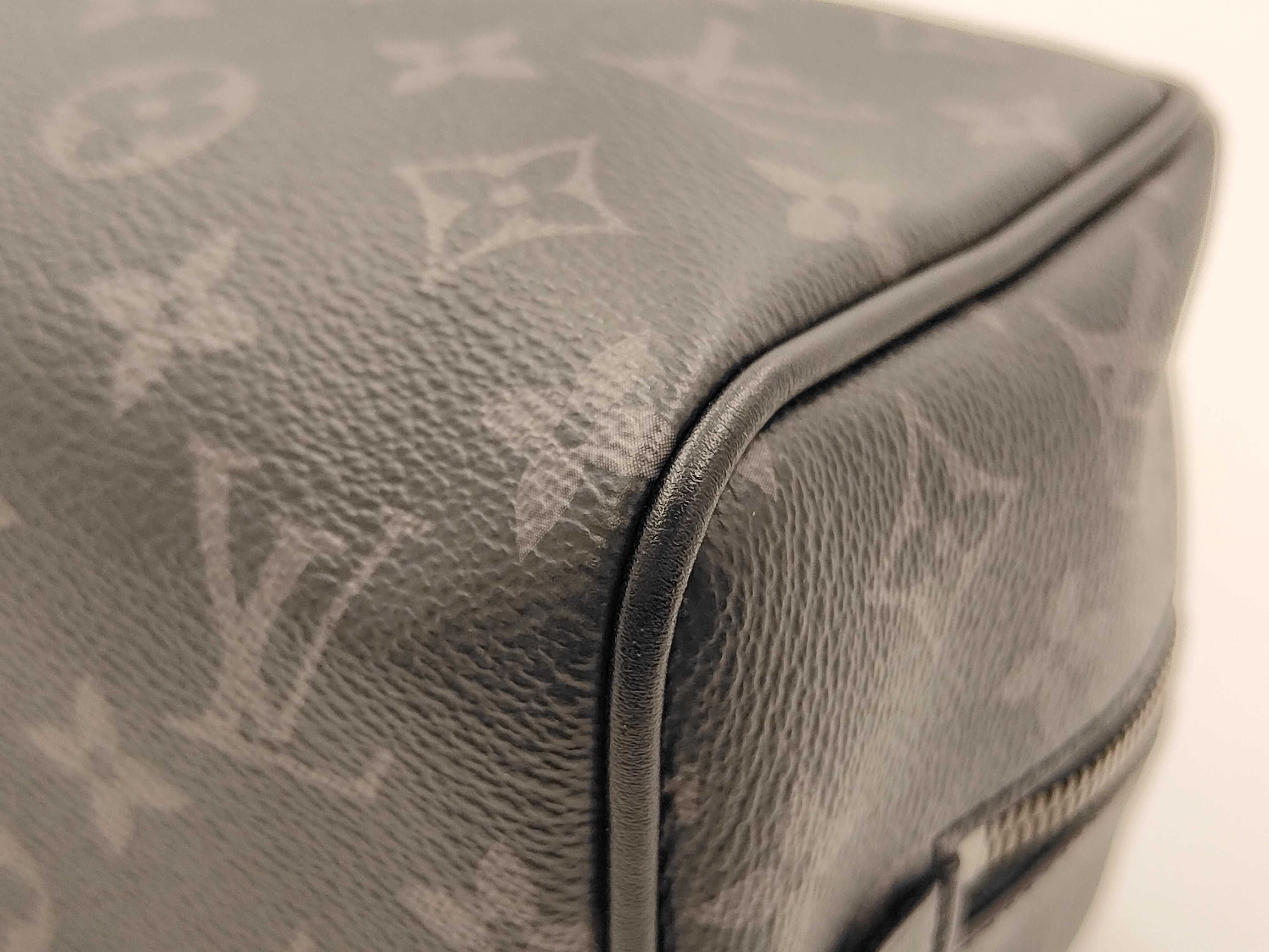 LV Eclipse N83113 Locker Dopp Kit RFID Second Bag — view 4