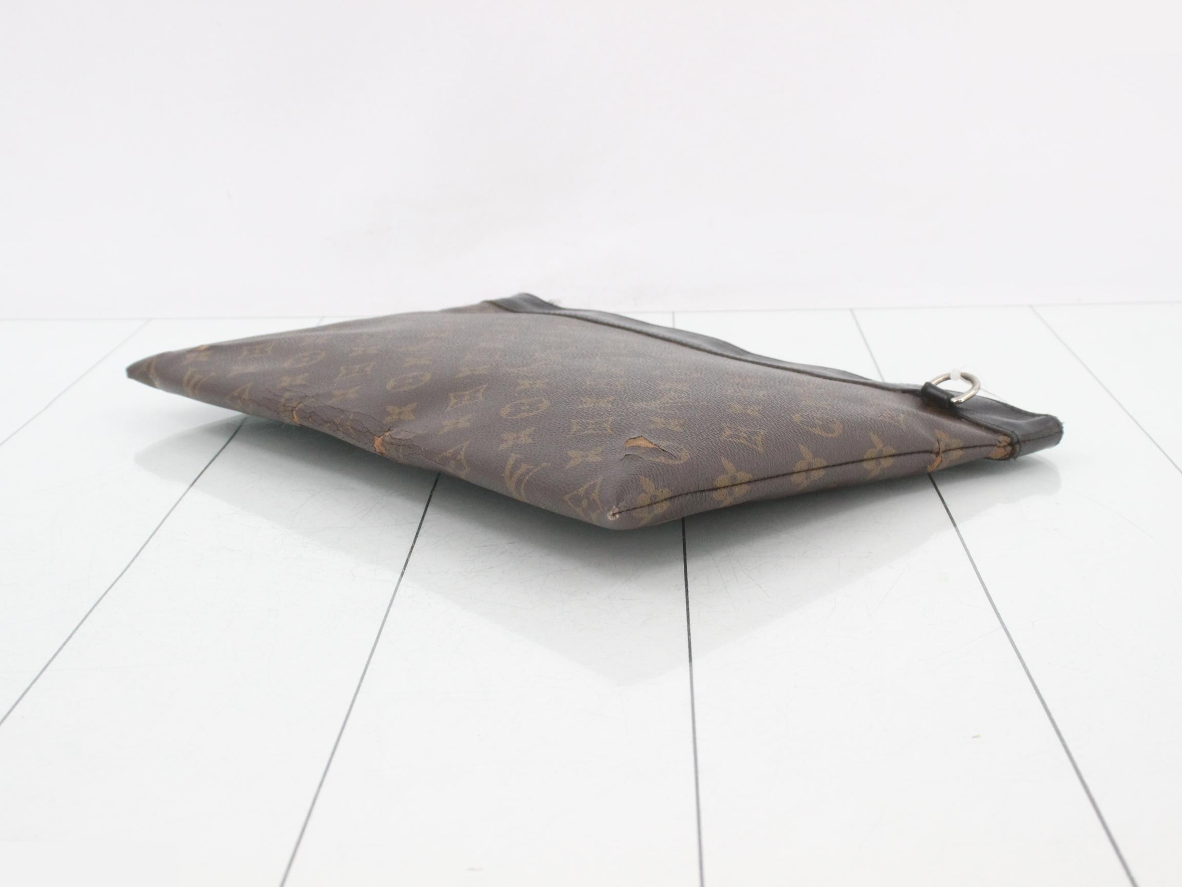 Monogram Macassar Pochette Discovery — view 6