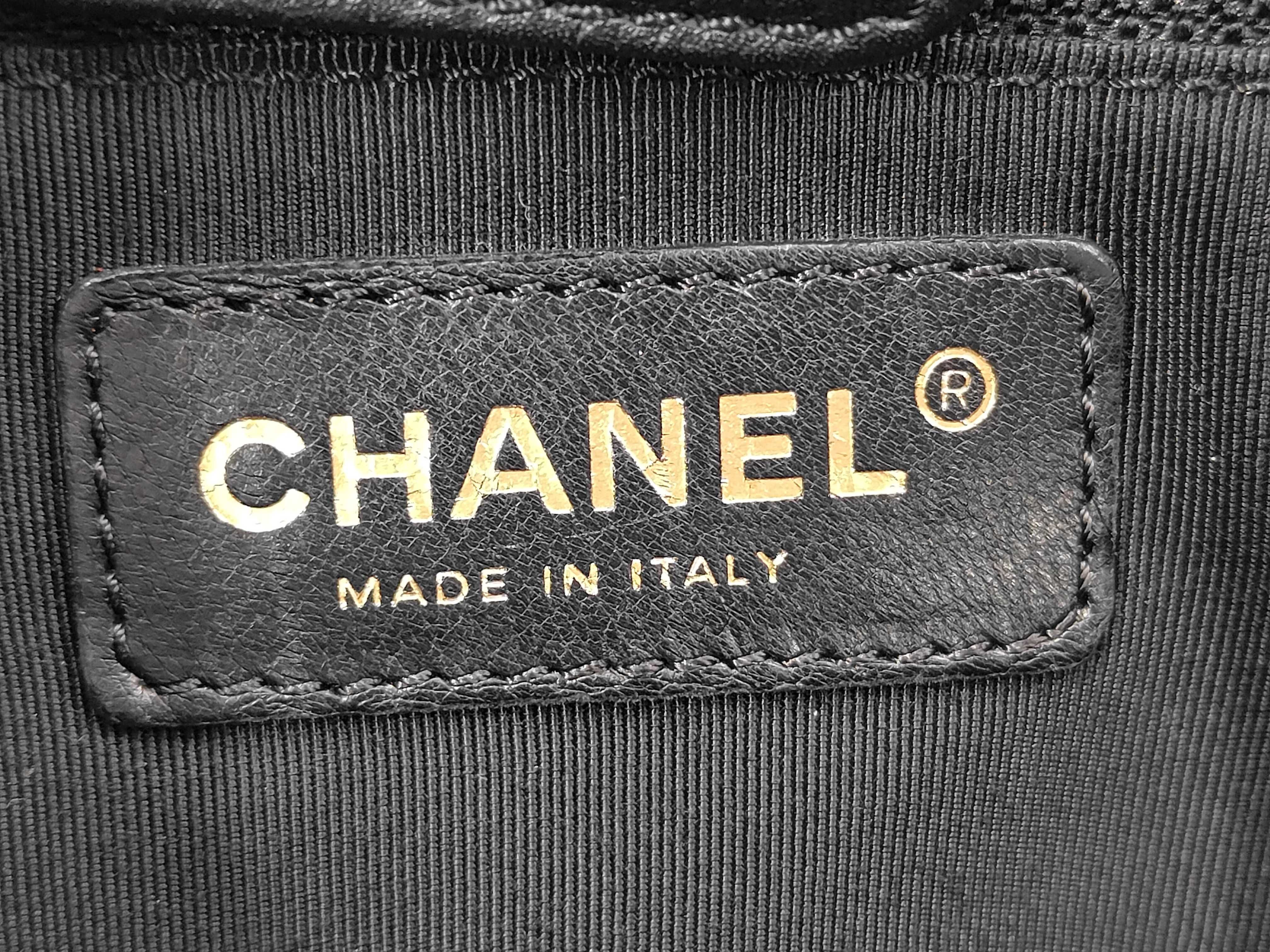 Executive Black Tote Bag with Gold Hardware — view 9