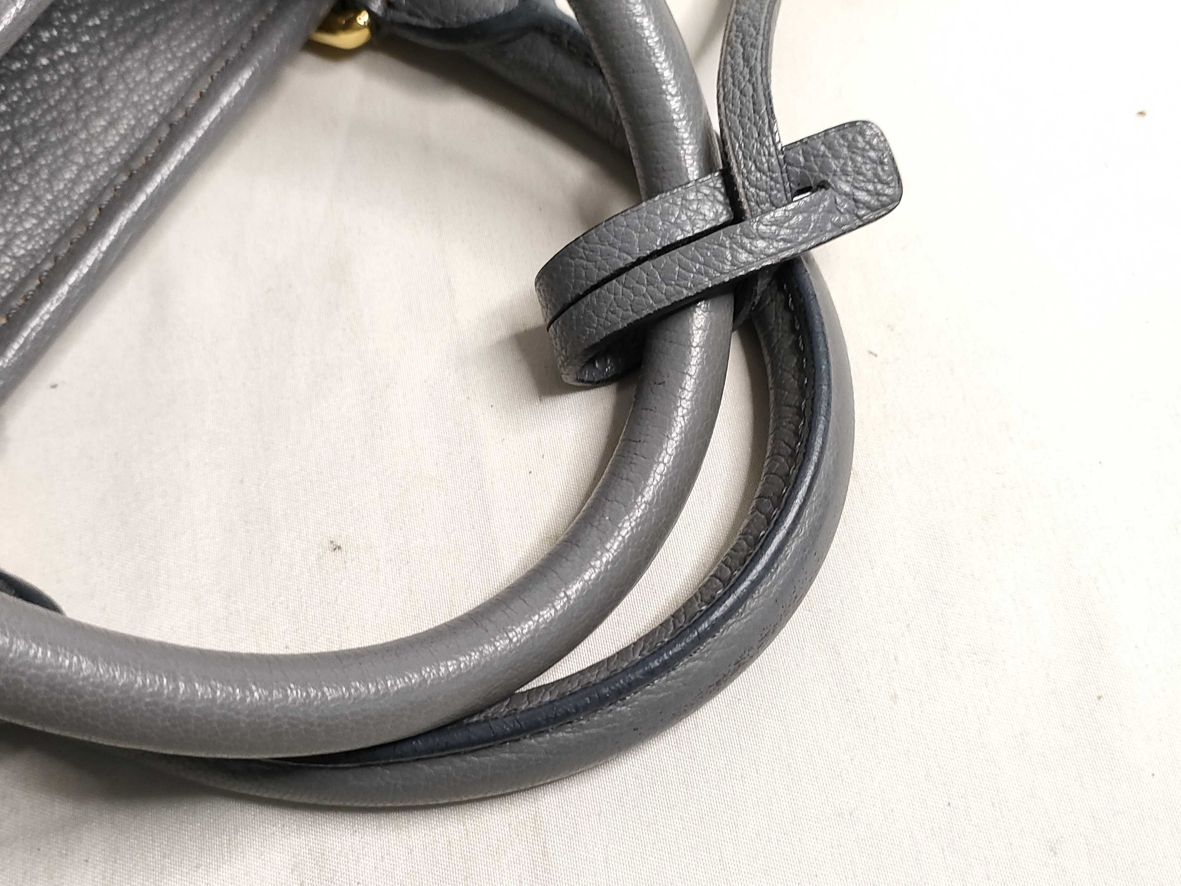 SG- Anagram Amazona 28 Leather Handbag Gray — view 4