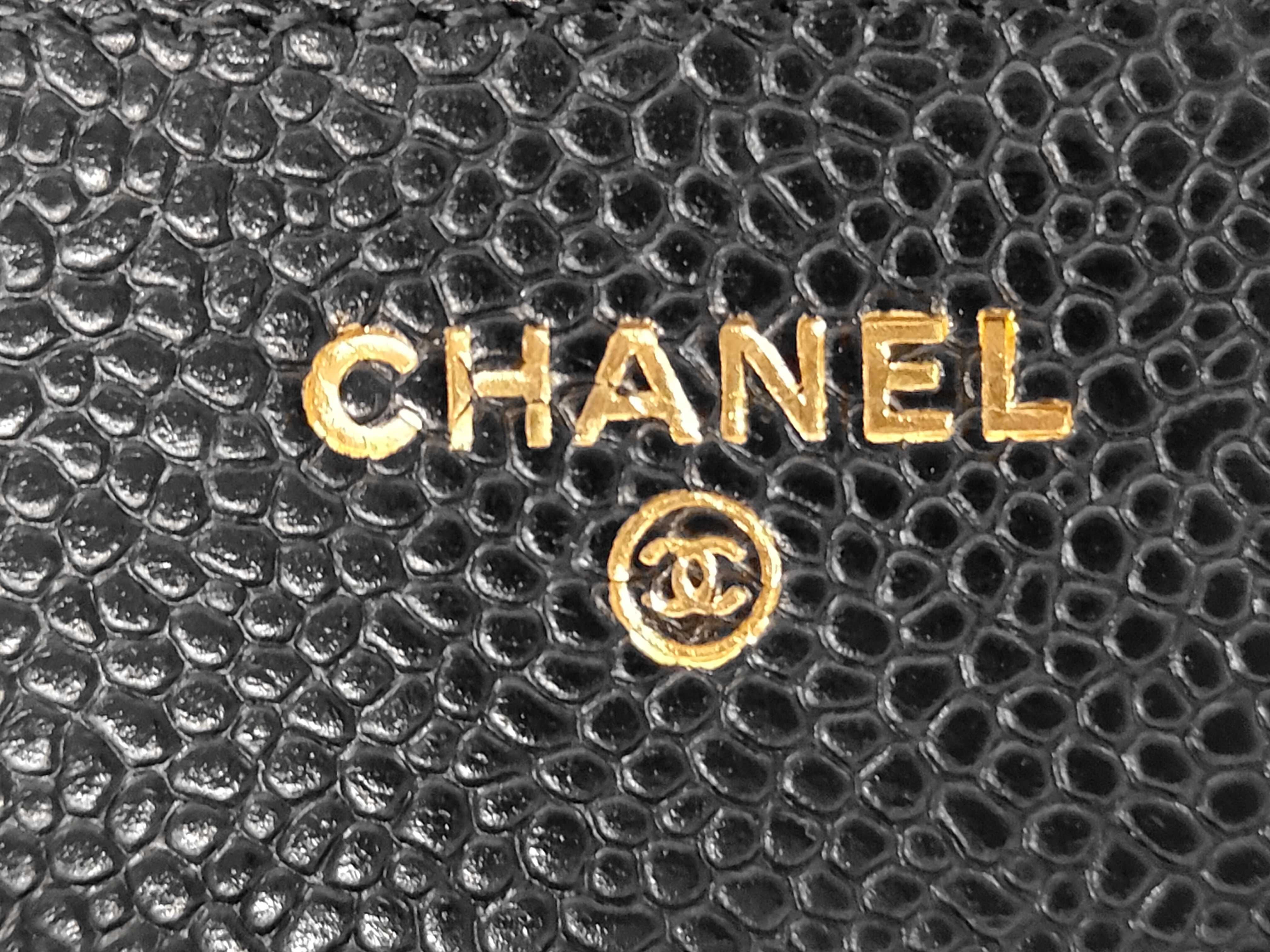 Caviar / Matelassé Chain Wallet Shoulder Bag — view 13
