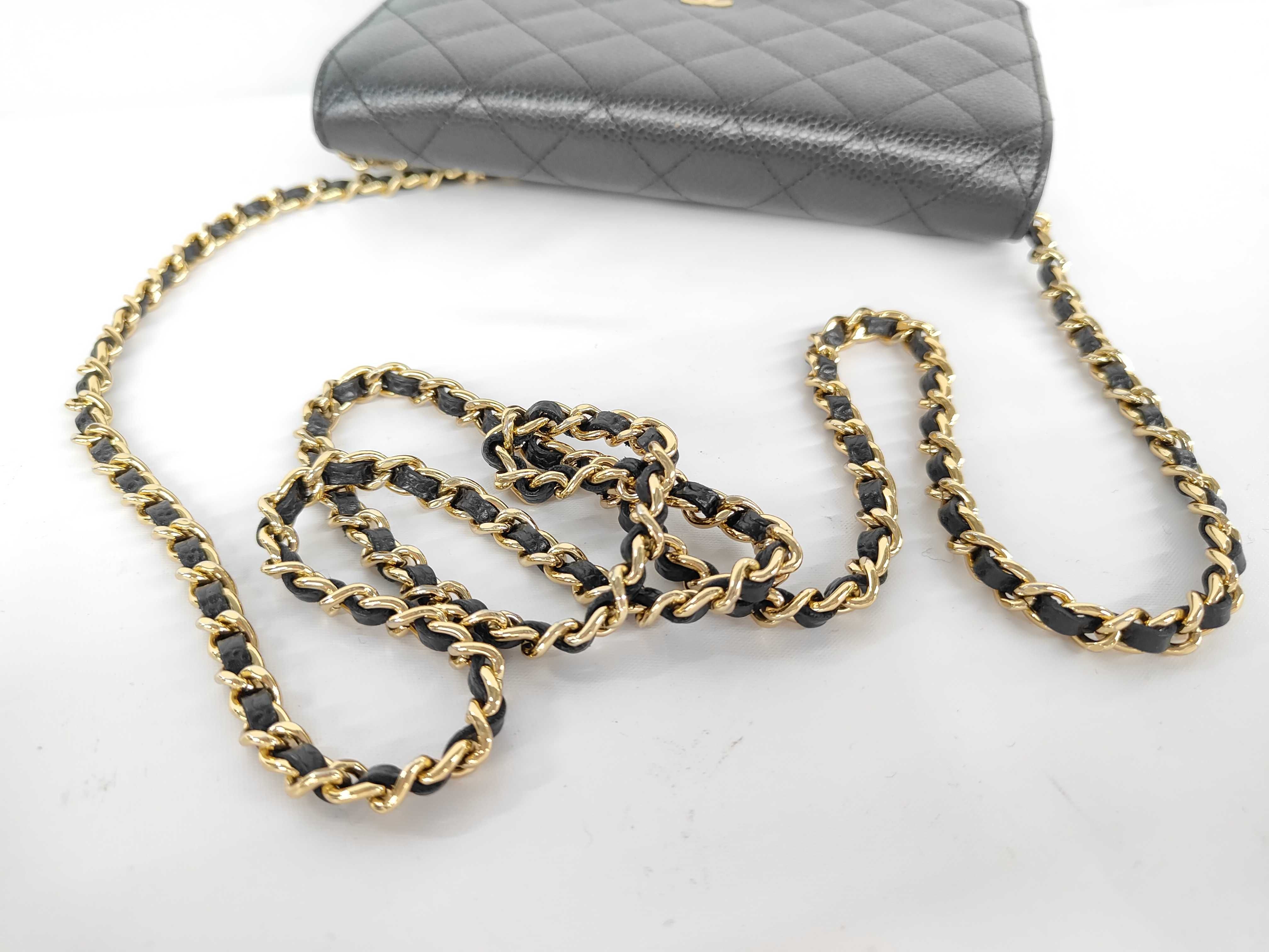 Caviar / Matelassé Chain Wallet Shoulder Bag — view 3