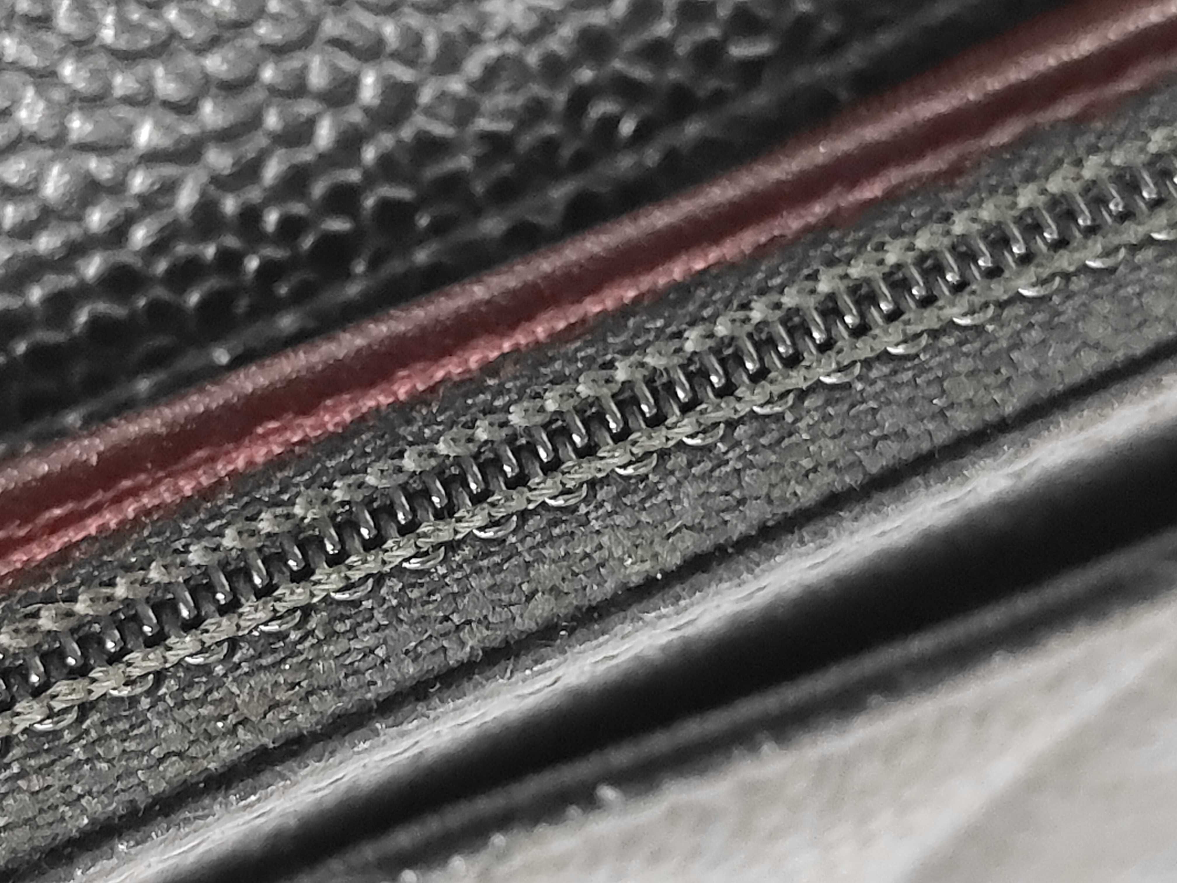Caviar / Matelassé Chain Wallet Shoulder Bag — view 6