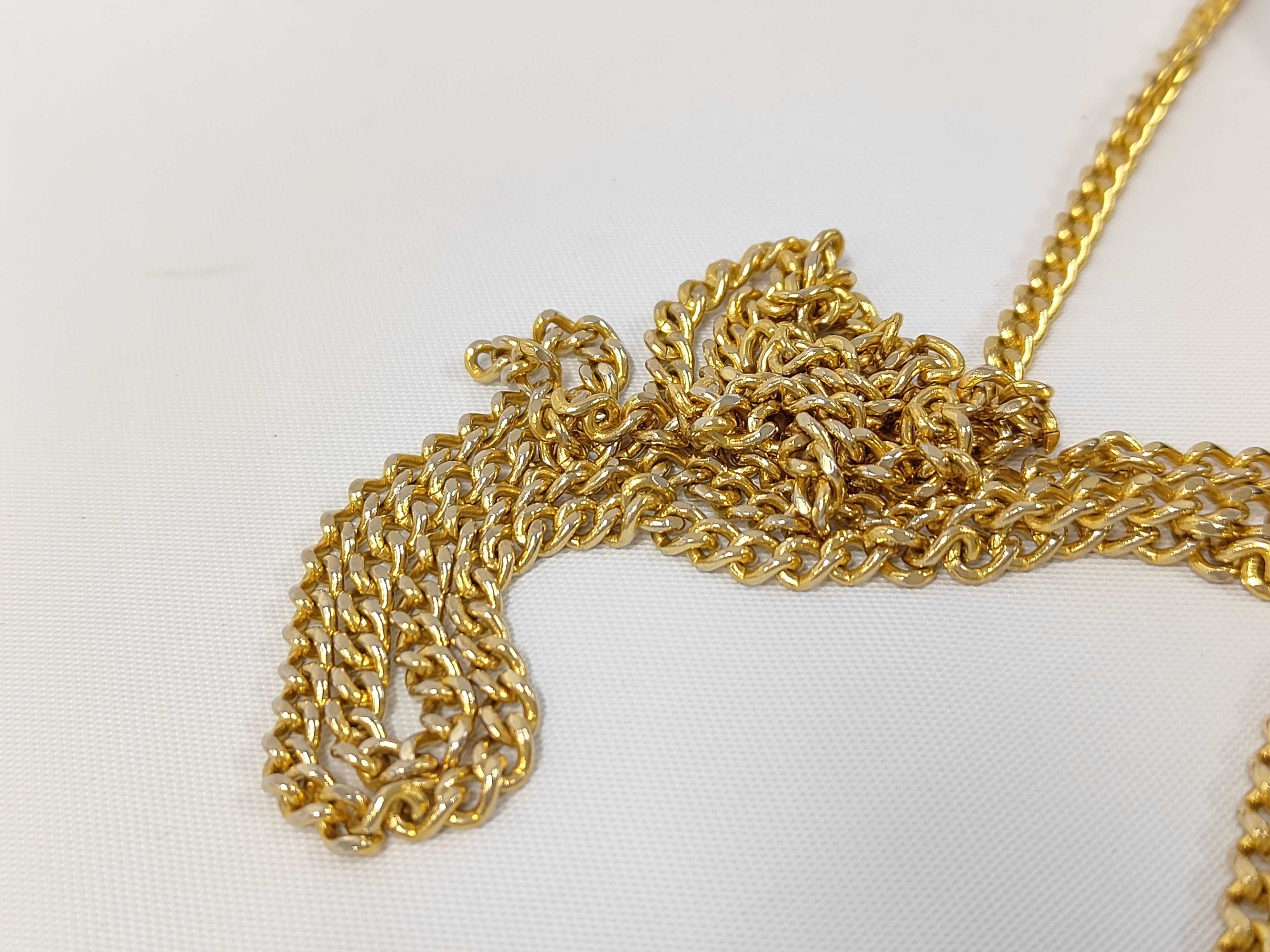 Honeycomb Pattern Chain Shoulder Bag — view 6