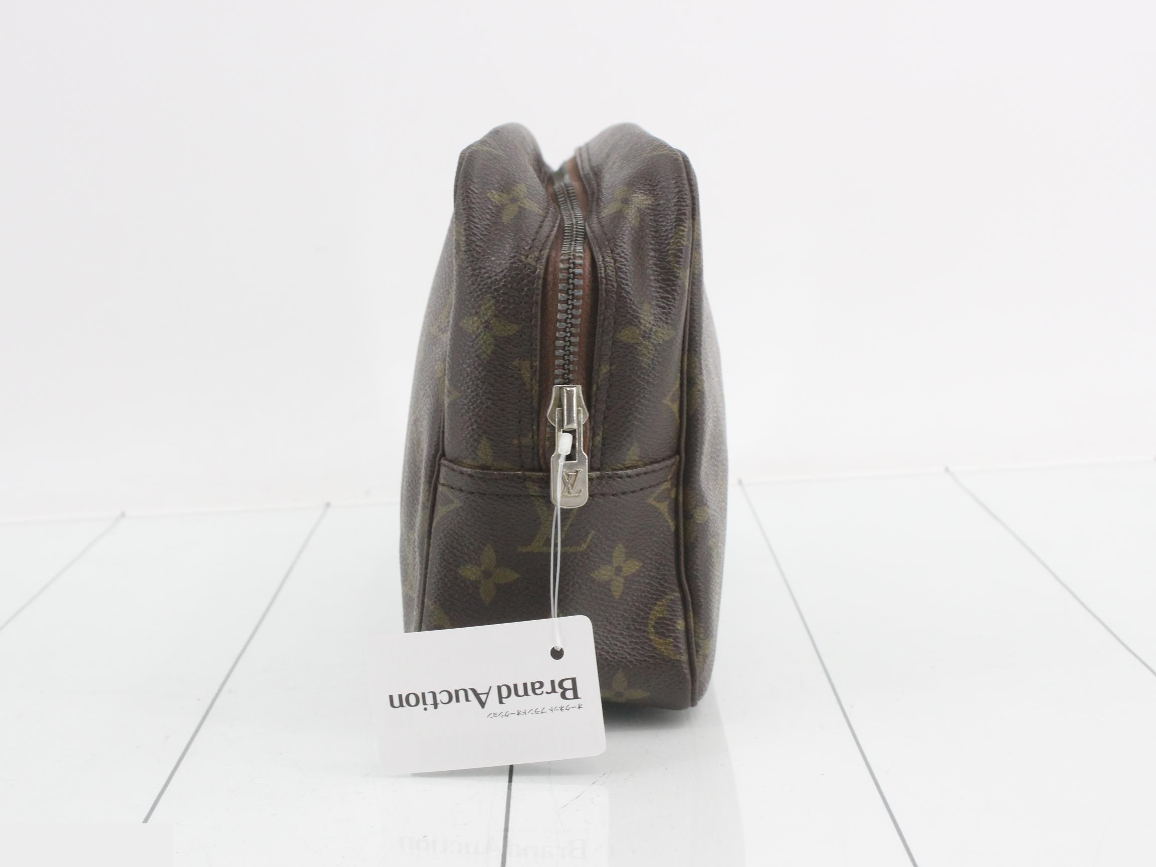 Truth Toilette 28 — view 4