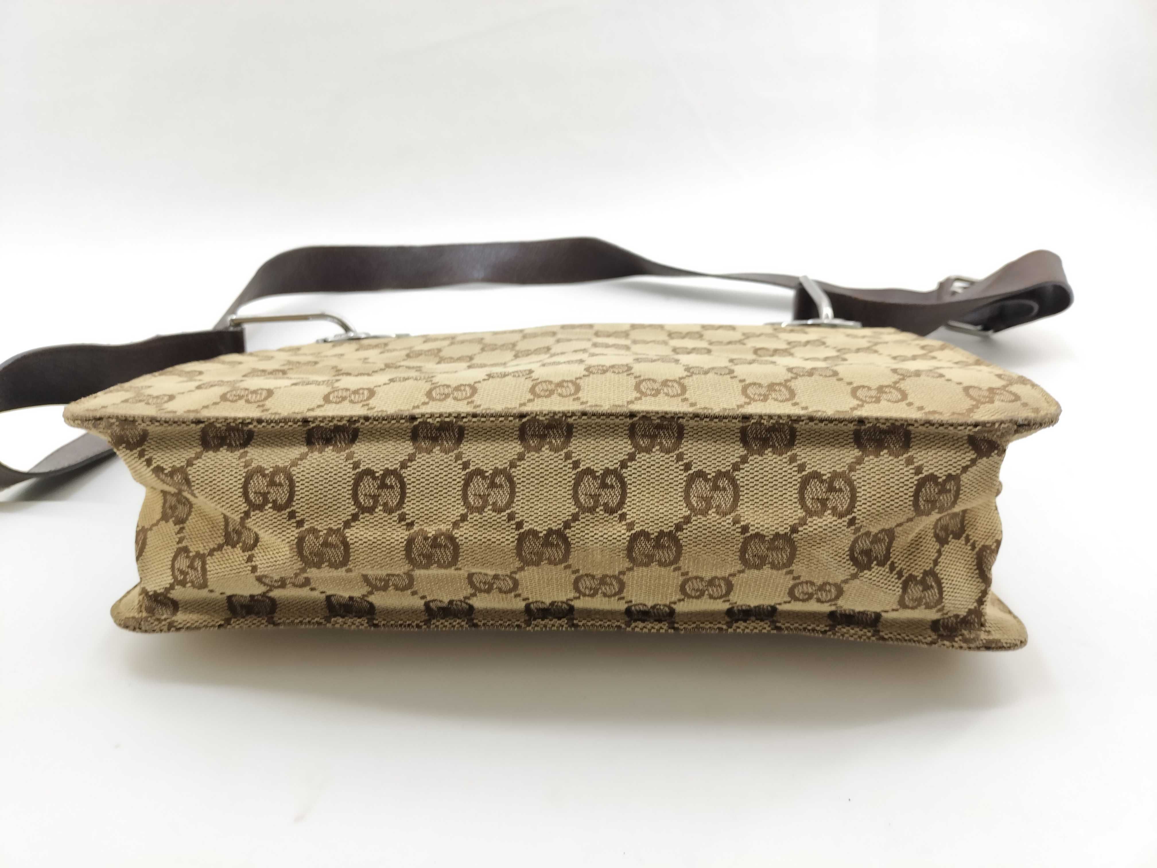 GG Canvas Shoulder Bag 12840 — view 3