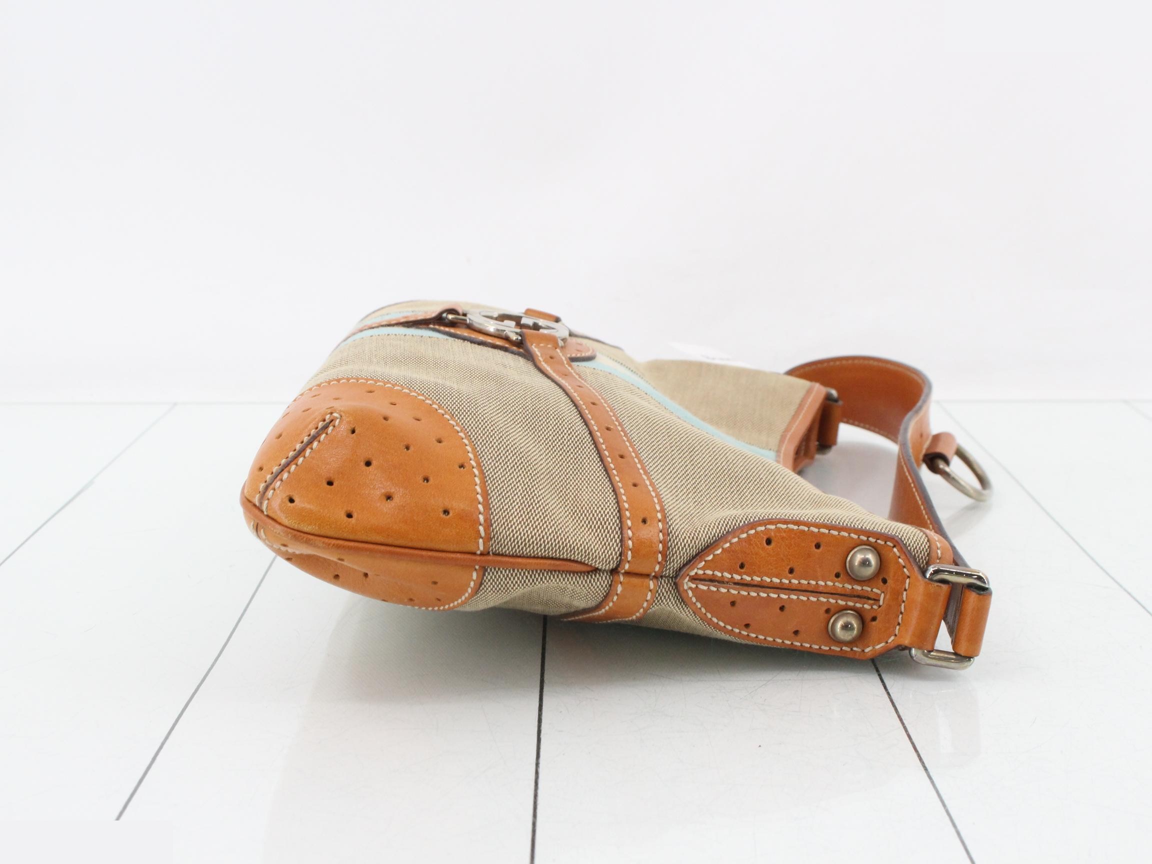 Interlocking G One-Shoulder Bag 114877 — view 3