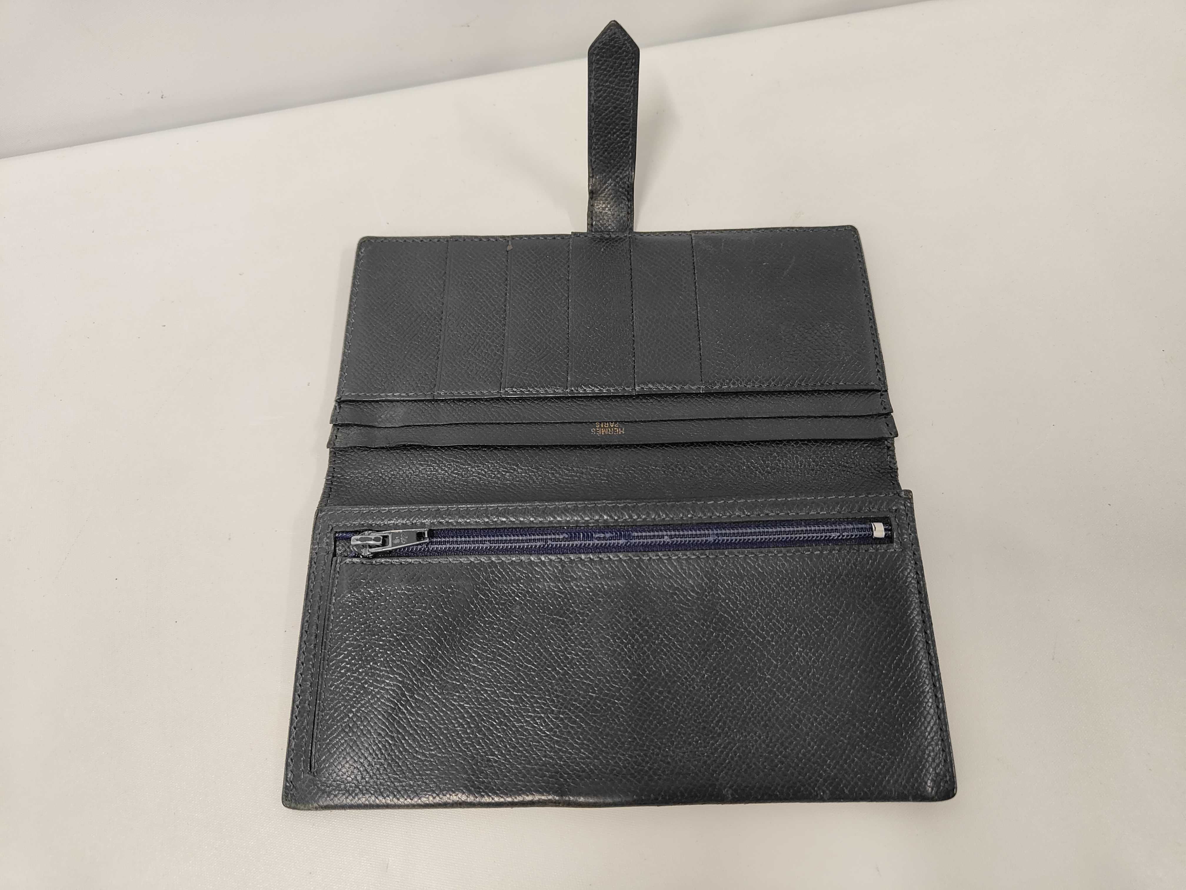 Bearn wallet with Y stamp and box. — view 7