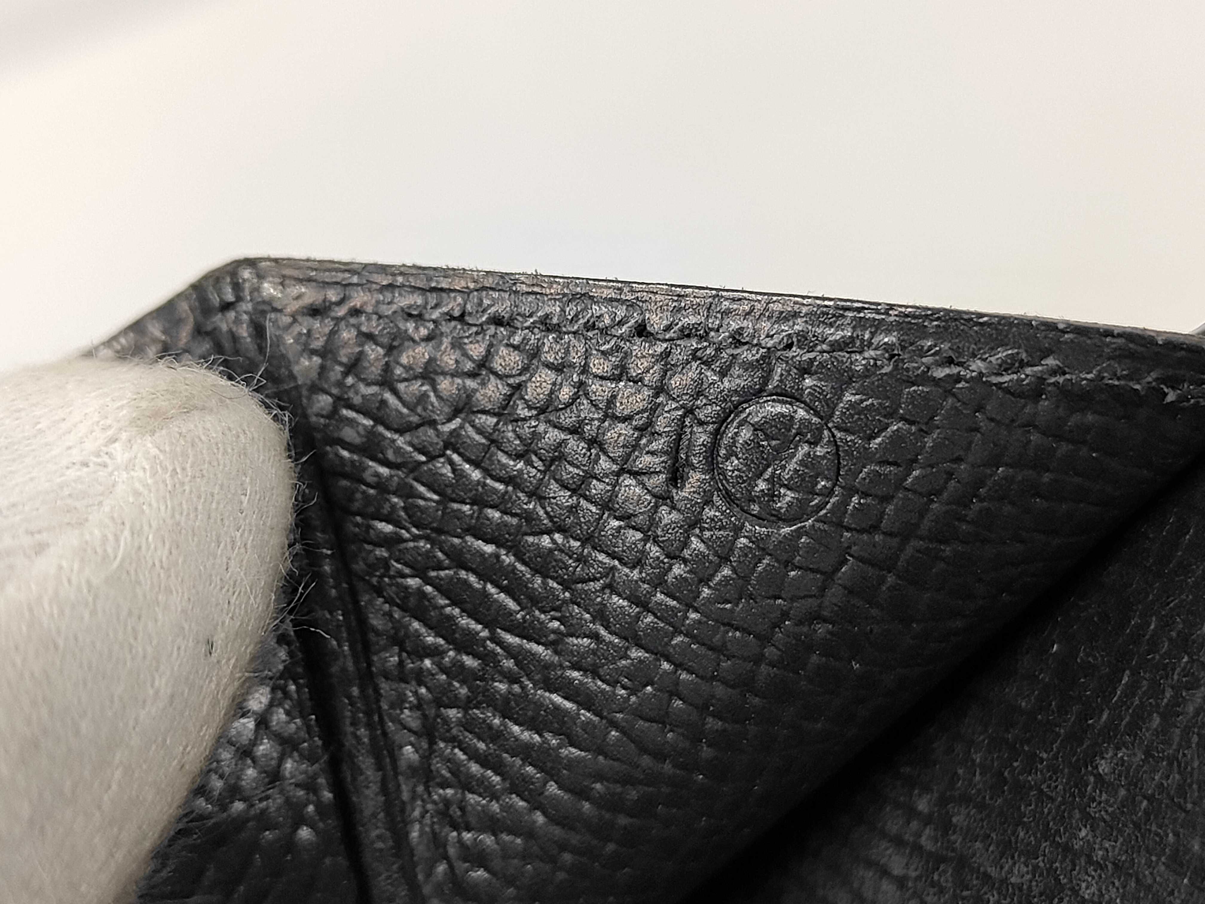 Bearn wallet with Y stamp and box. — view 10