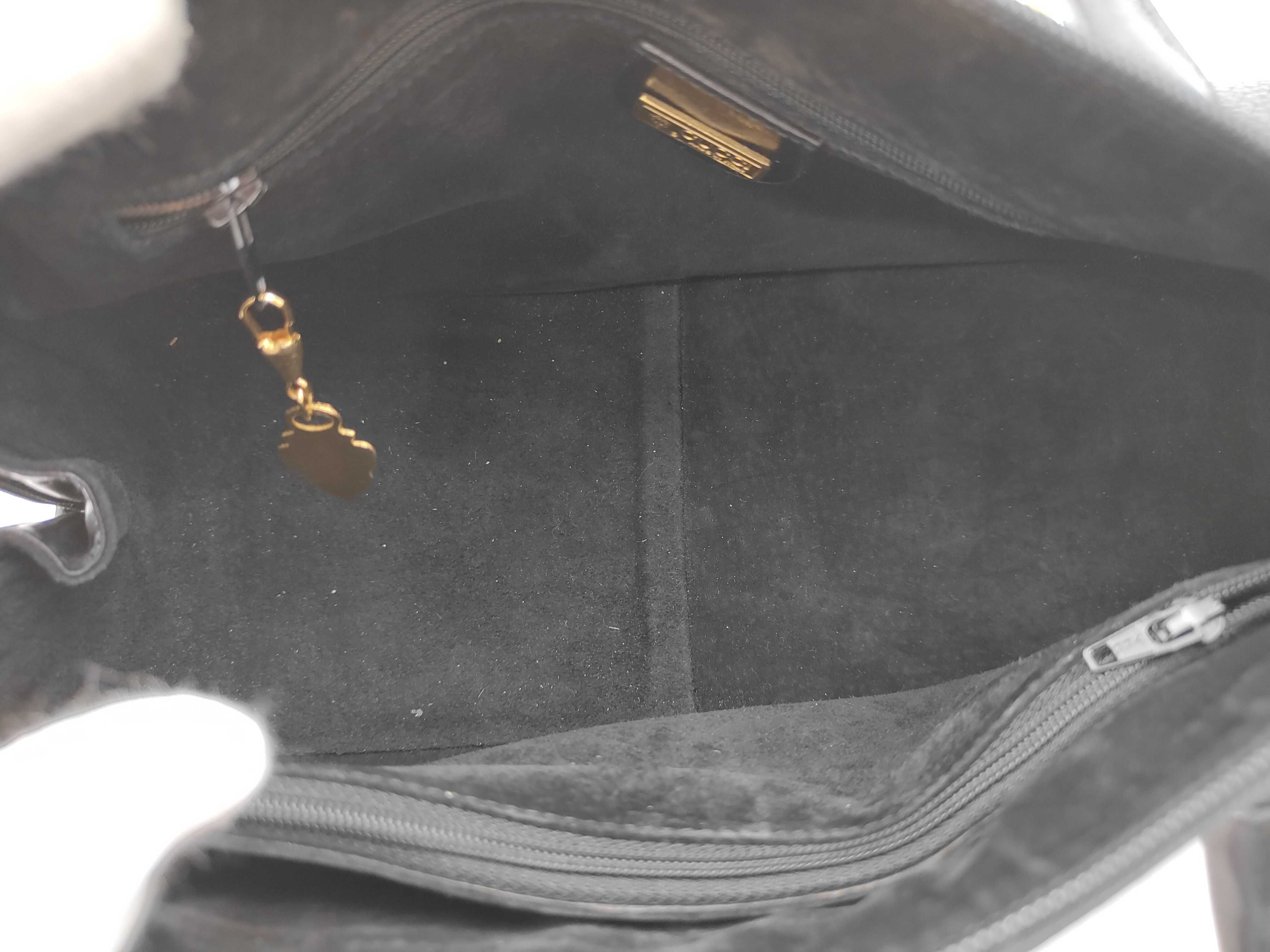 000 58 0040 Handbag — view 10