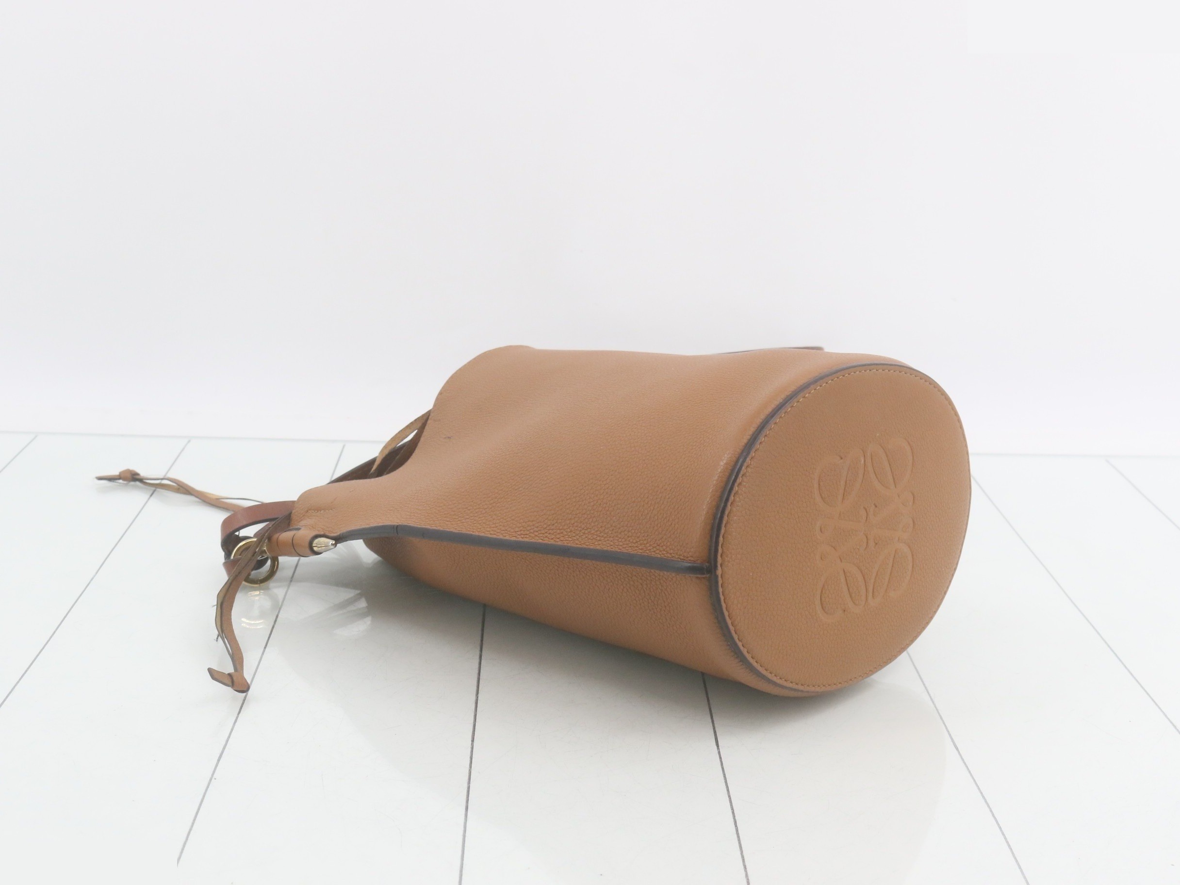 Anagram Gate Bucket Shoulder Bag, Camel — view 5