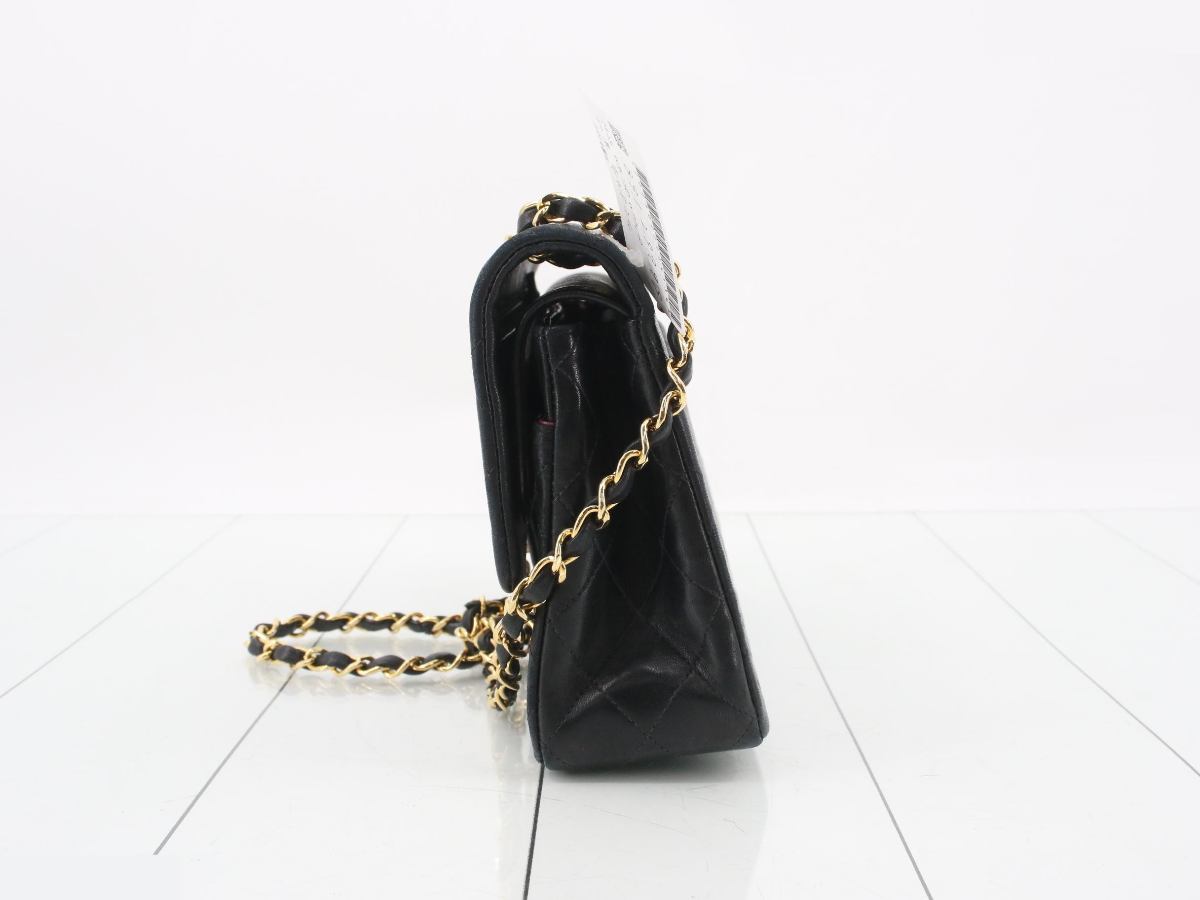 Matelassé 25 Double Chain Shoulder Bag, Double Flap, Lambskin, Black, Series 2, W25 — view 3