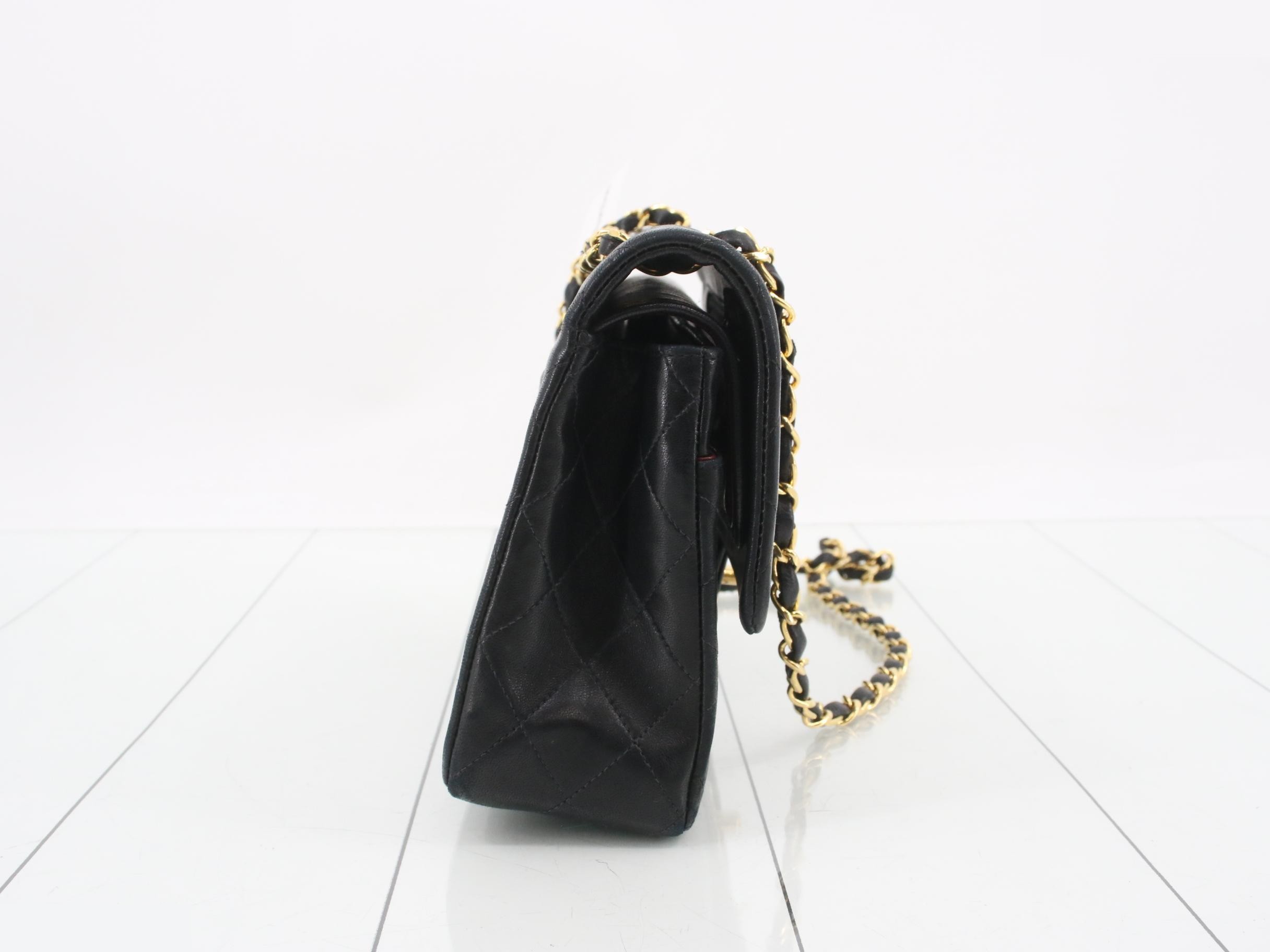 Matelassé 25 Double Chain Shoulder Bag, Double Flap, Lambskin, Black, Series 2, W25 — view 4