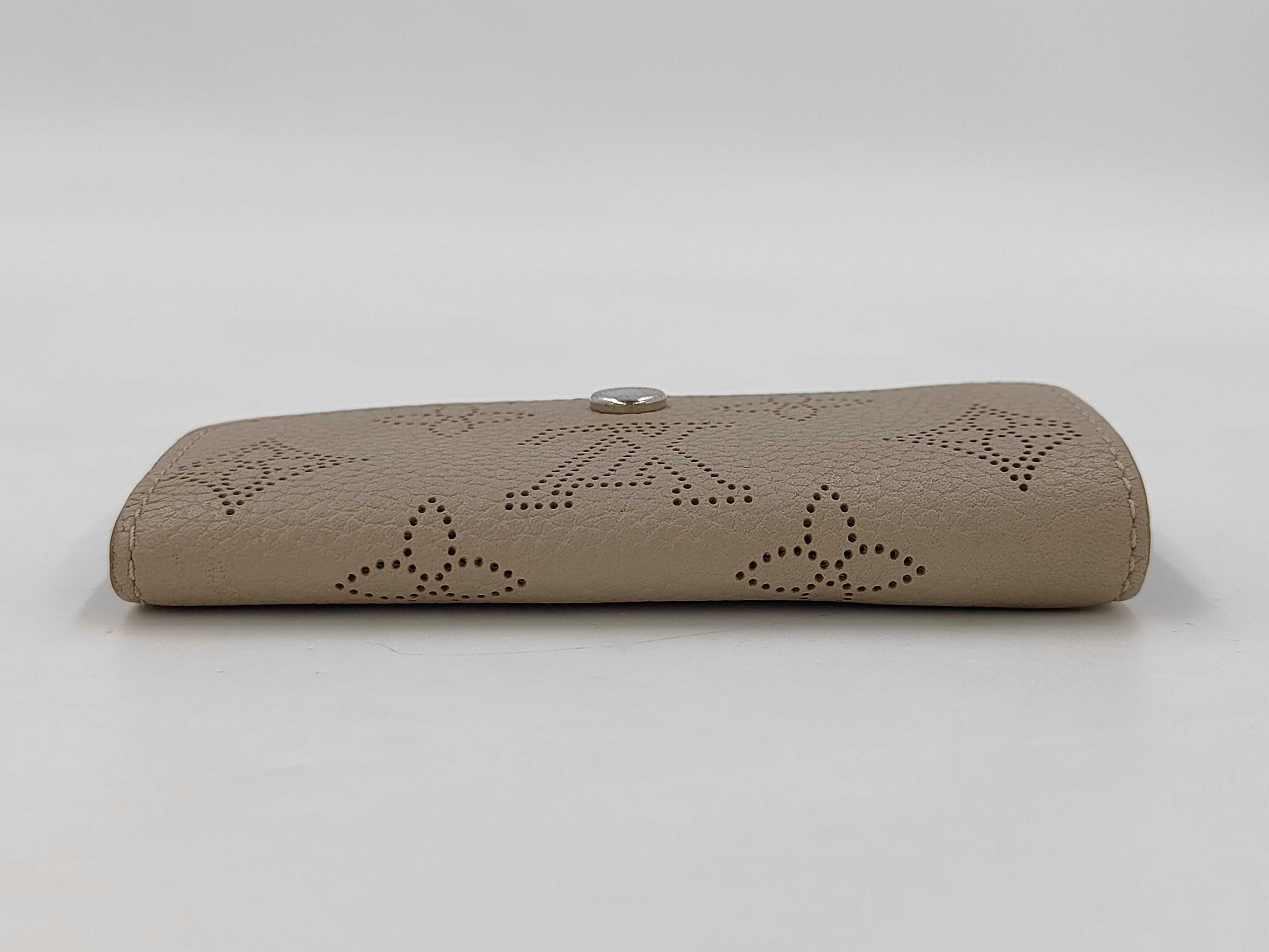 Monogram Mahina Multicles 4 Galet M64055 Key Case — view 3