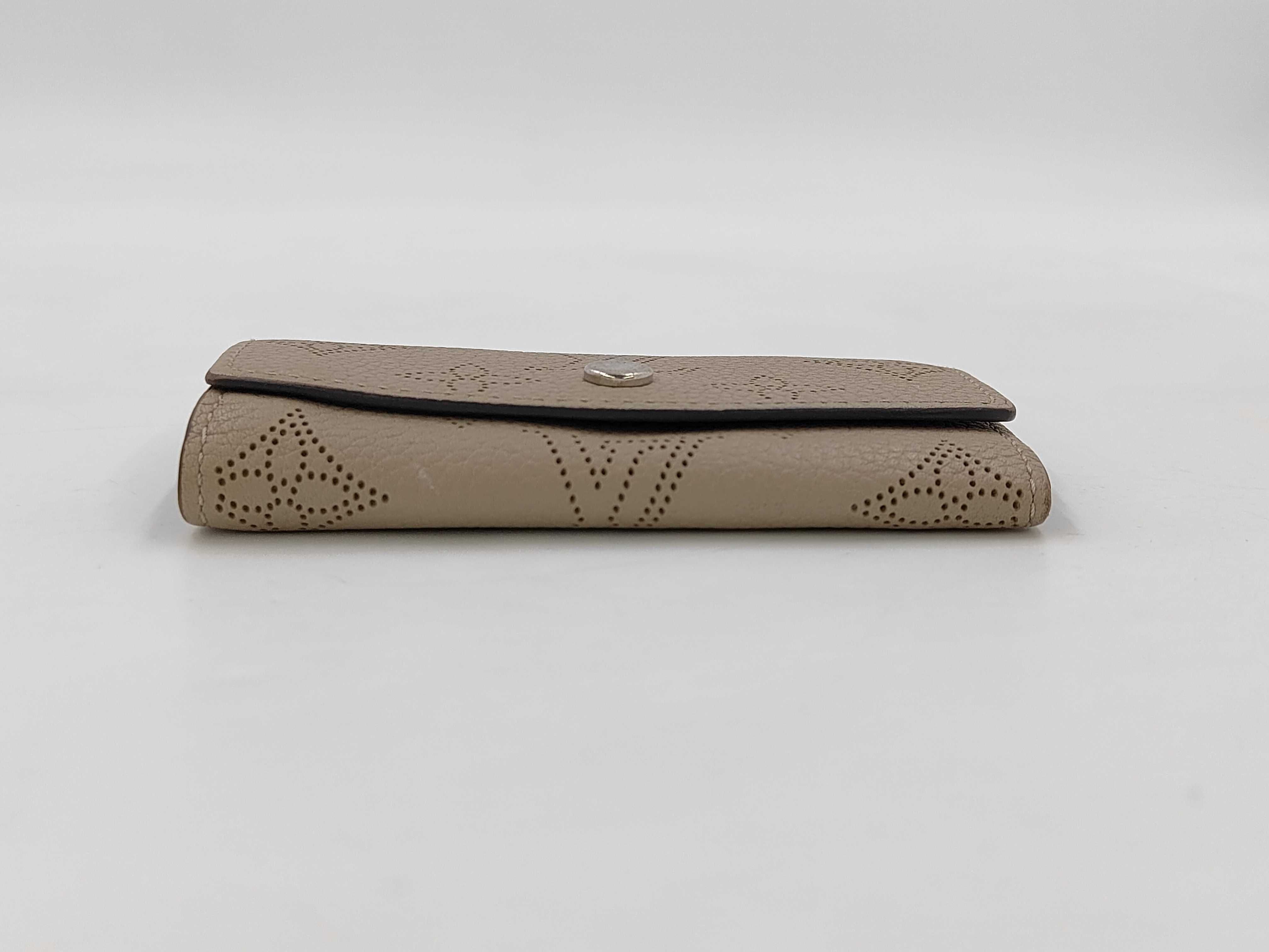 Monogram Mahina Multicles 4 Galet M64055 Key Case — view 5