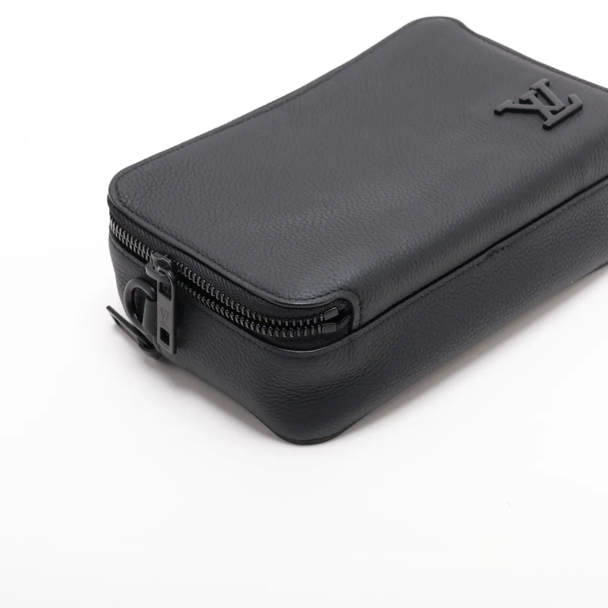 LV Aerogram Alpha Wearable Wallet M59161 Black (RFID detected) — view 4