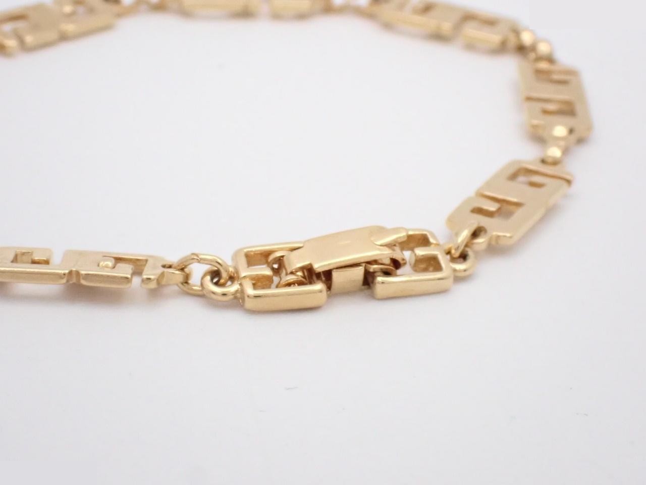 Other items in the line: Precious metal bracelets and bangles (metal), wrist circumference approximately 18.5 cm. — view 3